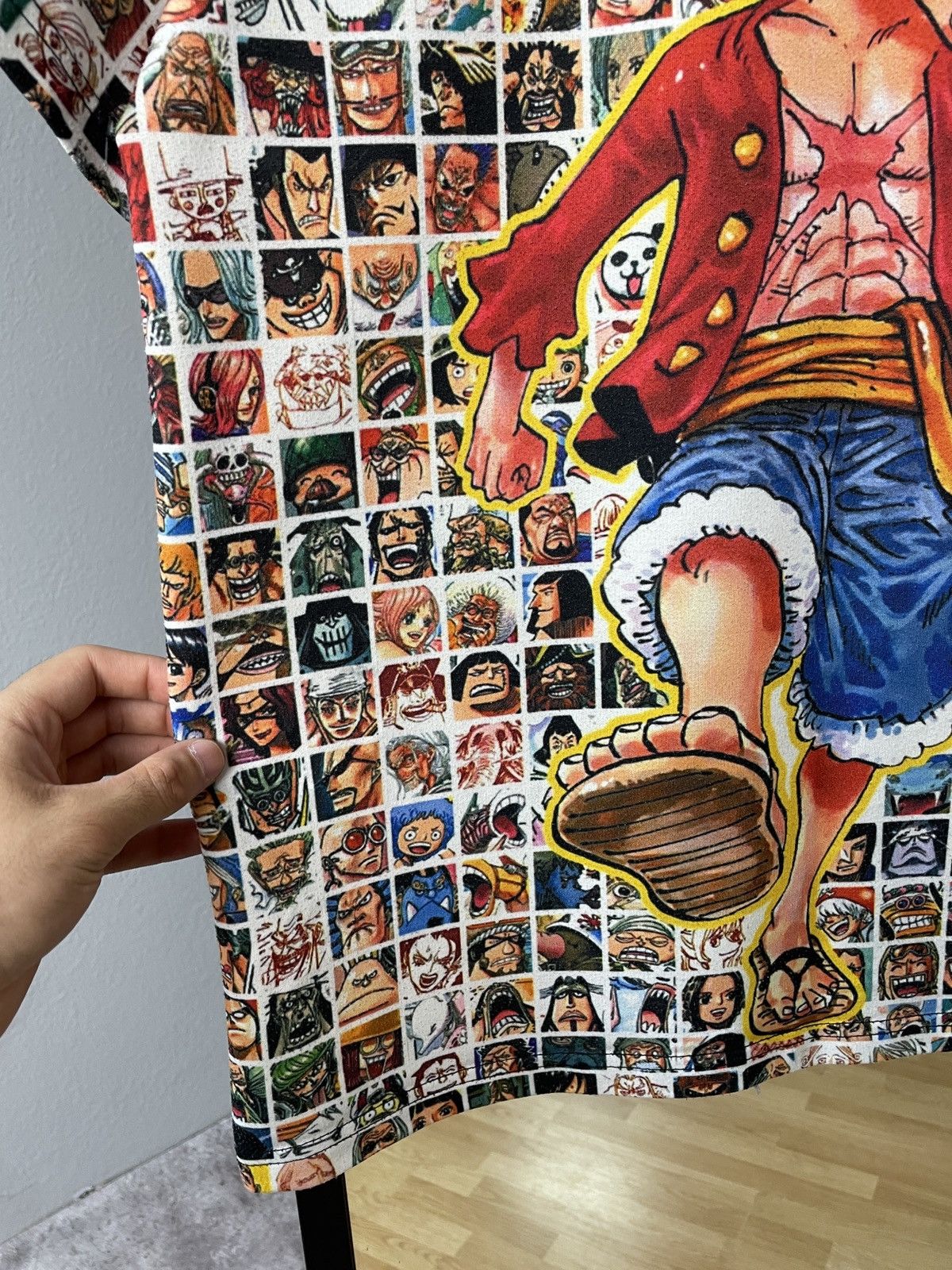 Anime ONE PIECE AOP × SHANKS x battle of marineford x fan bbotlegg Size US M / EU 48-50 / 2 - 6 Thumbnail