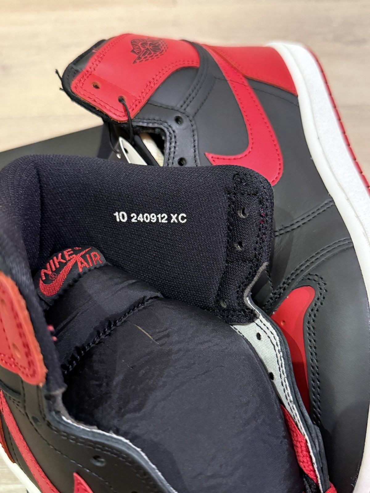 Jordan Brand × Nike Air Jordan 1 High Bred Banned 2025 Size US 10 / EU 43 - 7 Thumbnail