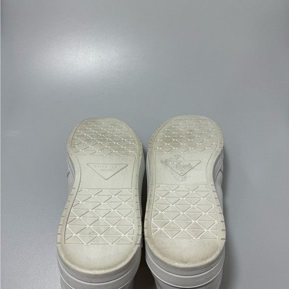 Prada Prada Downtown Mid-Top Sneakers White Men’s UK 10.5/US 11.5 Size US 11.5 / EU 44-45 - 5 Thumbnail
