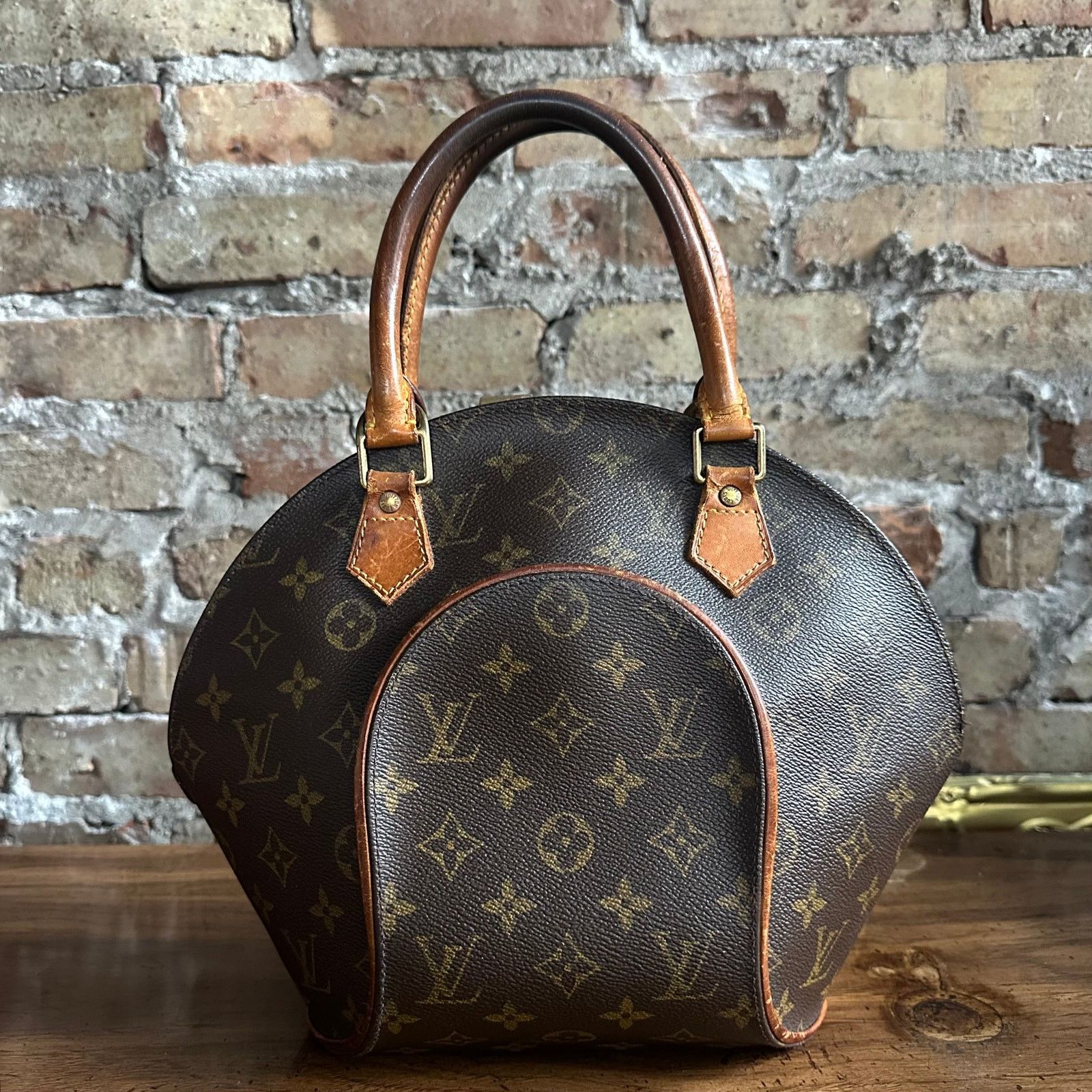 Louis Vuitton Vintage Louis Vuitton 1997 Monogram Ellipse PM Bag Size ONE SIZE - 2 Thumbnail