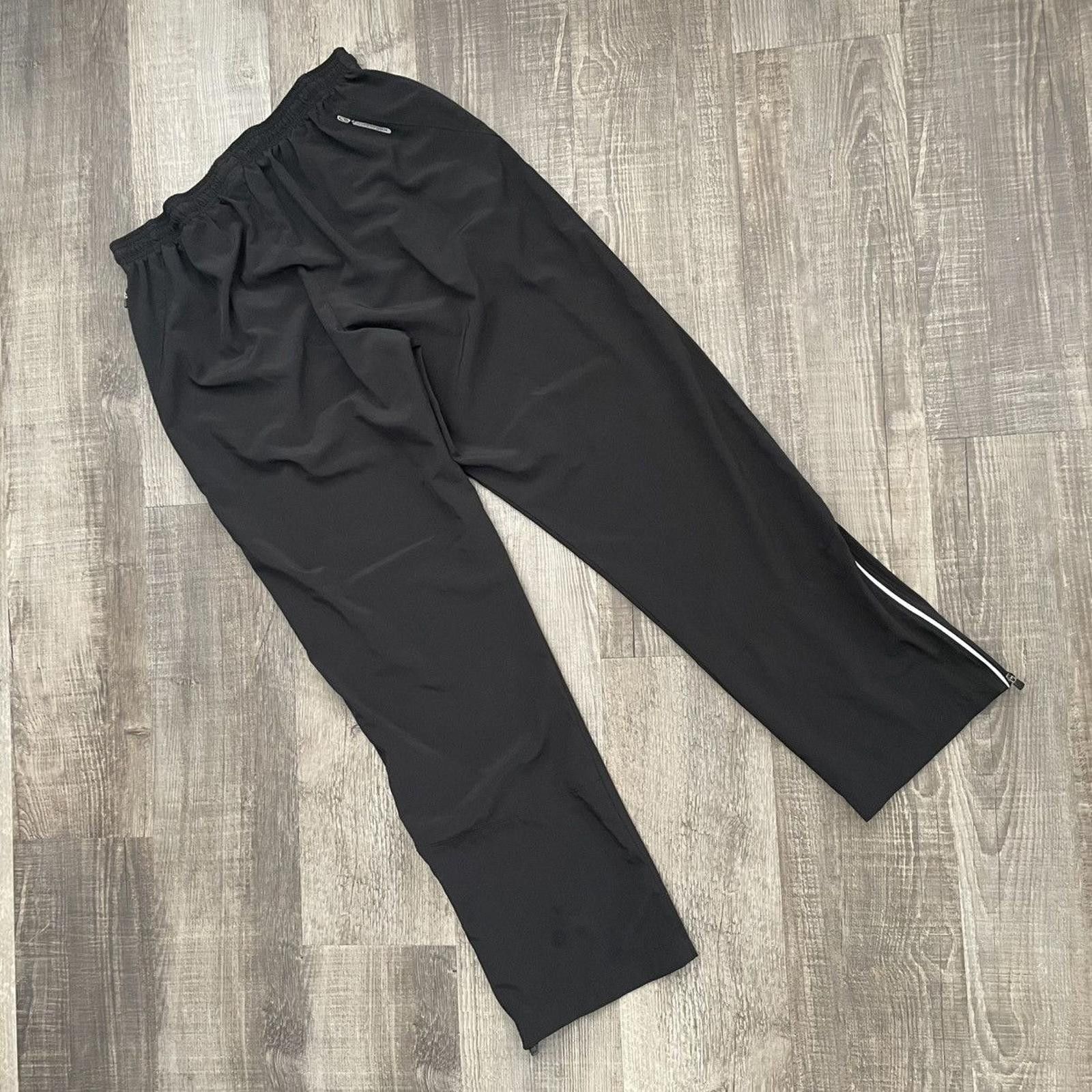 Champion CHAMPION • VNTG "Black" (L) Size US 34 / EU 50 - 6 Thumbnail