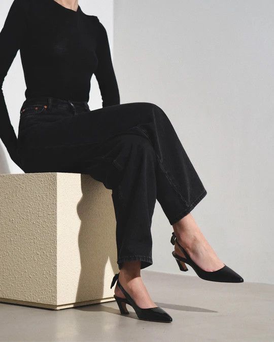 Chloe o1loc1c0425 CHC24 Oli Pumps in Black Size US 9 / IT 39 - 2 Thumbnail