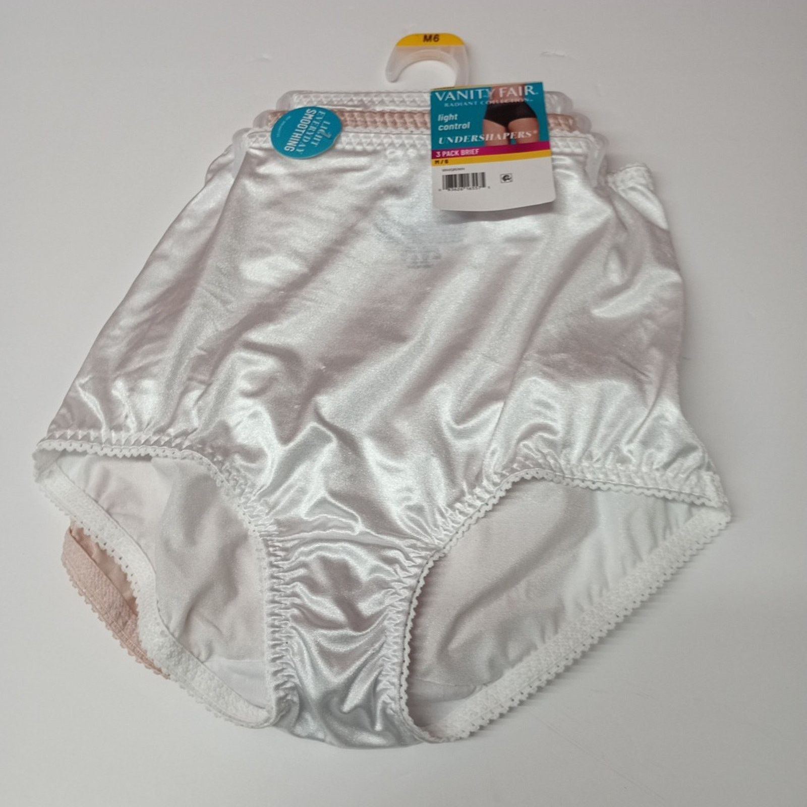Other Vanity Fair Light Control Undershapers 3 Pack Briefs M/6 Size ONE SIZE - 1 Thumbnail