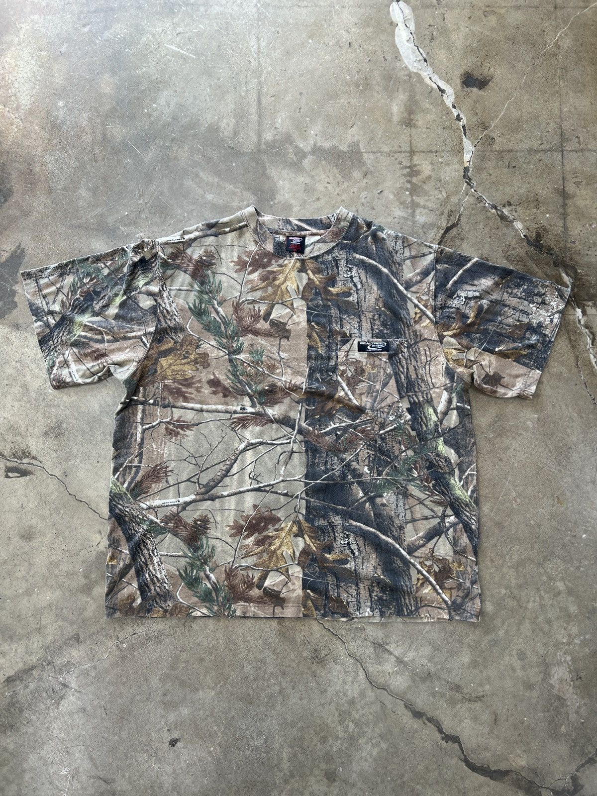 Realtree × Vintage Vintage Realtree Pocket Tee XXL Size US XXL / EU 58 / 5 - 2 Thumbnail