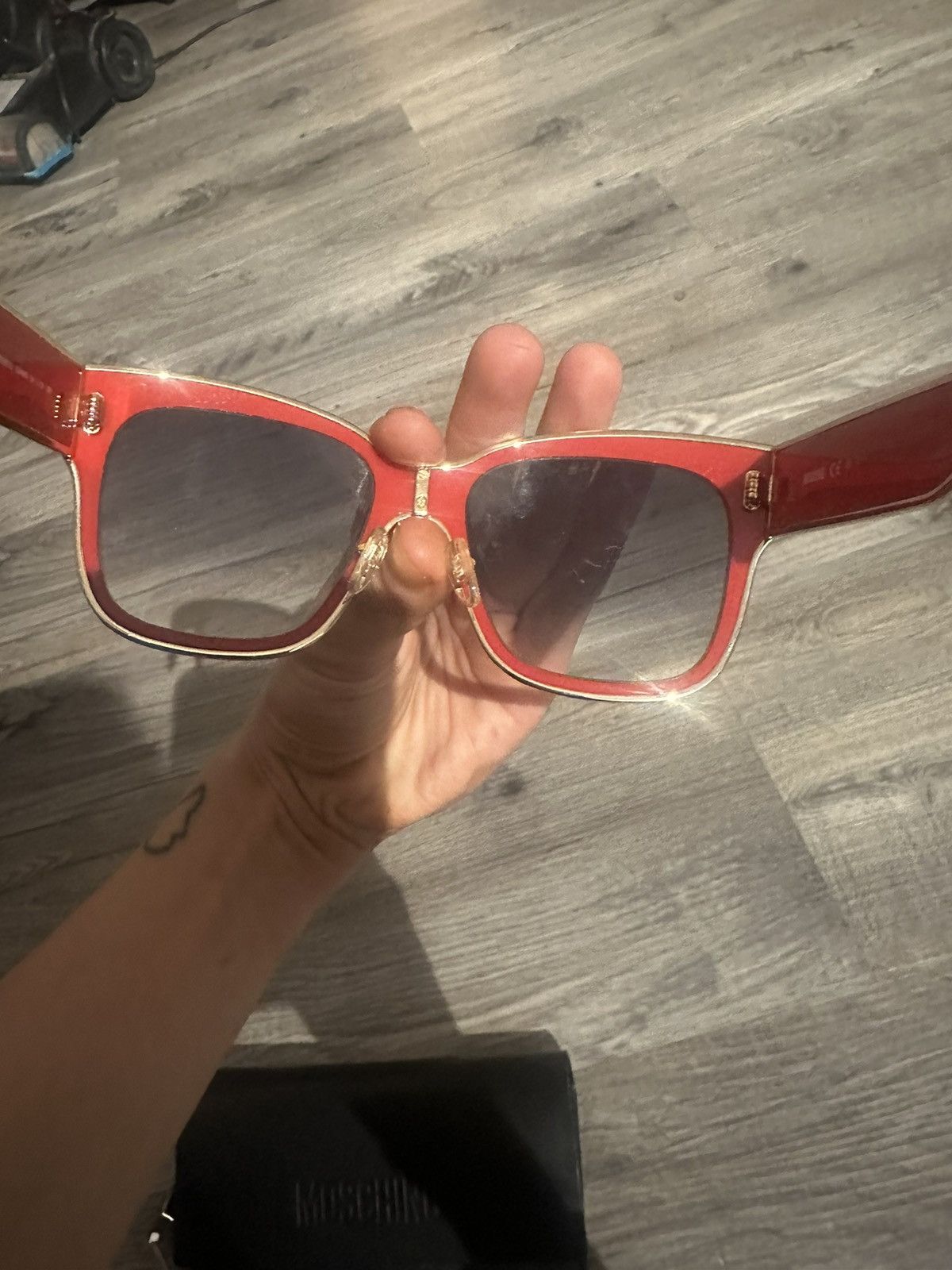 Moschino Moschino Red Sunglasses Size ONE SIZE - 4 Thumbnail