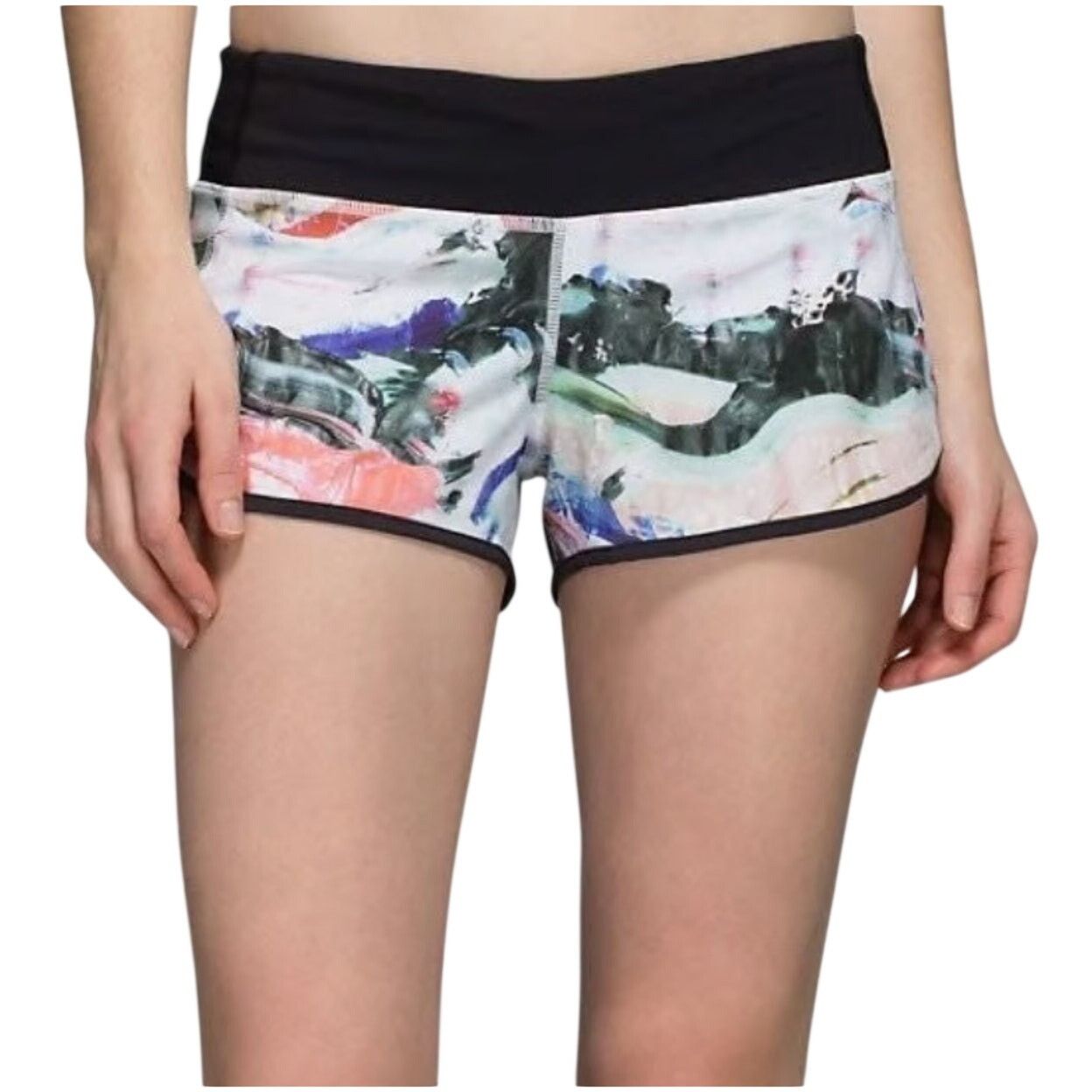 Lululemon Lululemon Run Speed Shorts in Pigment Wave Multi, Size 4 Size 27" / US 4 / IT 40 - 1 Thumbnail