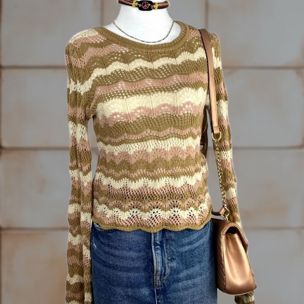 Forever 21 FOREVER 21 Crochet Sweater Womens M Brown Pink Chevron Knit Long Sleeve Size M / US 6-8 / IT 42-44 - 1 Thumbnail