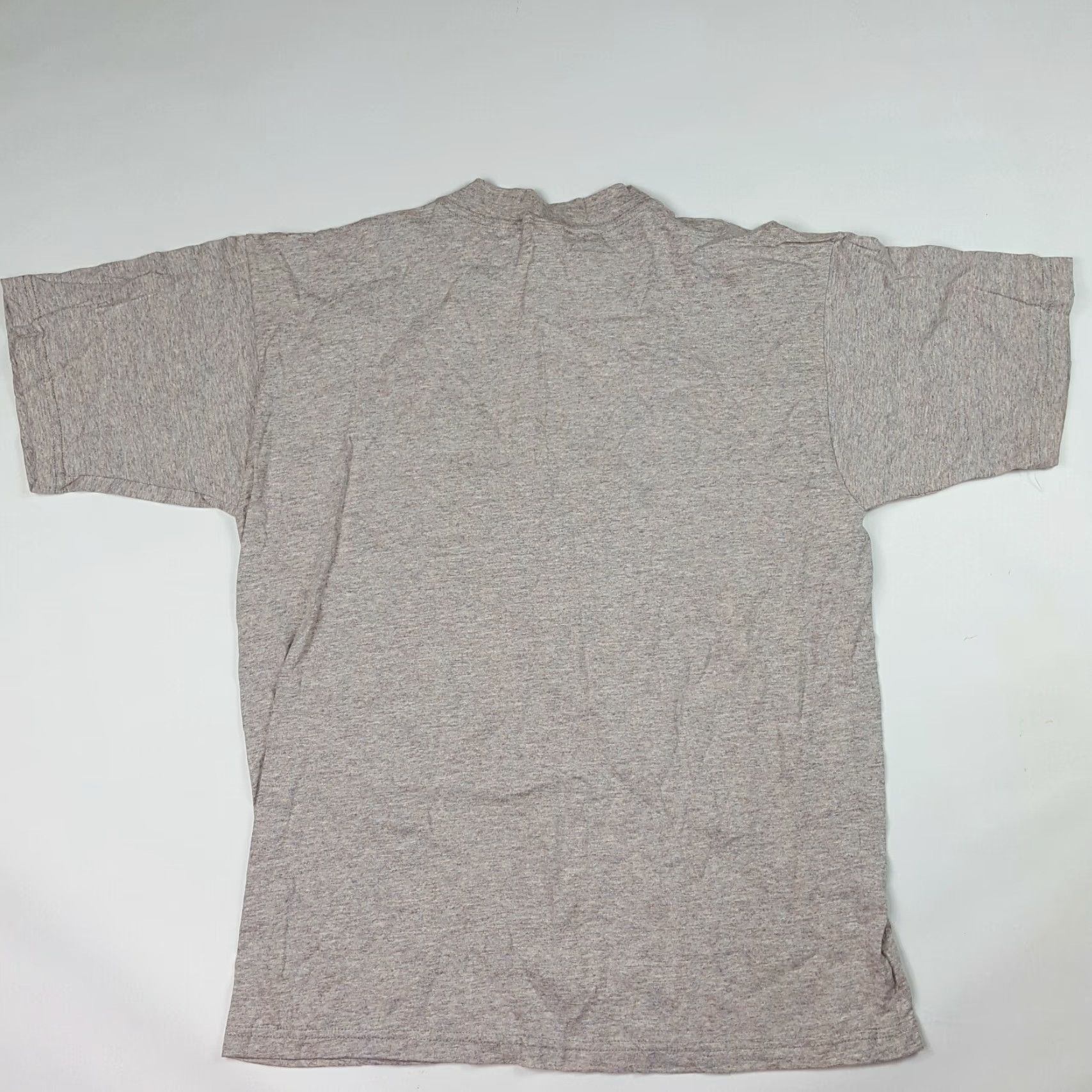 K-Swiss VINTAGE K-Swiss Sports Shirt Men L USA Made Short Sleeve Athletic 90s T Shirt Gray Heather Size US L / EU 52-54 / 3 - 4 Thumbnail