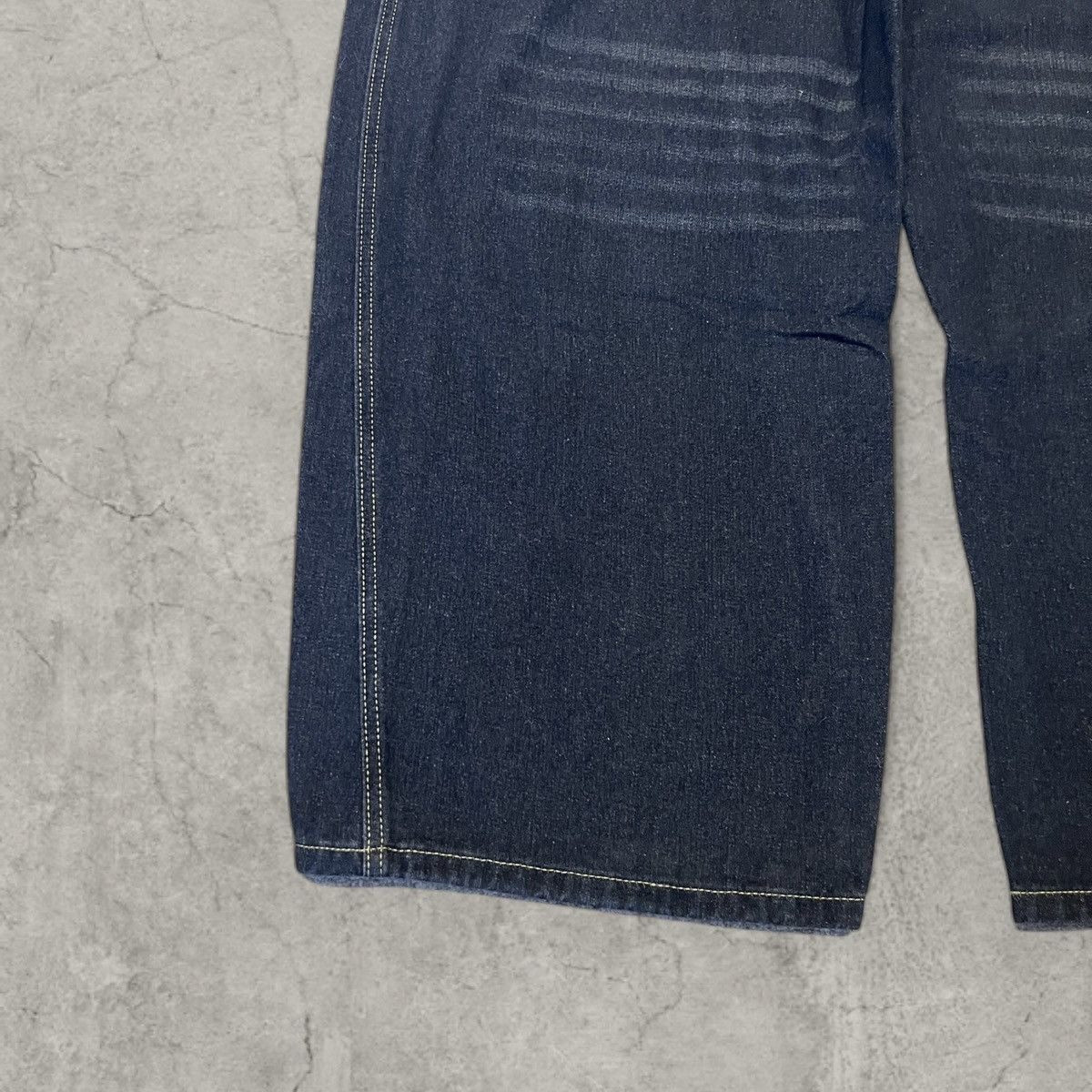 Japanese Brand Cool wide skater Japanese style jeans in faded blue. Size M Size US 32 / EU 48 - 3 Thumbnail