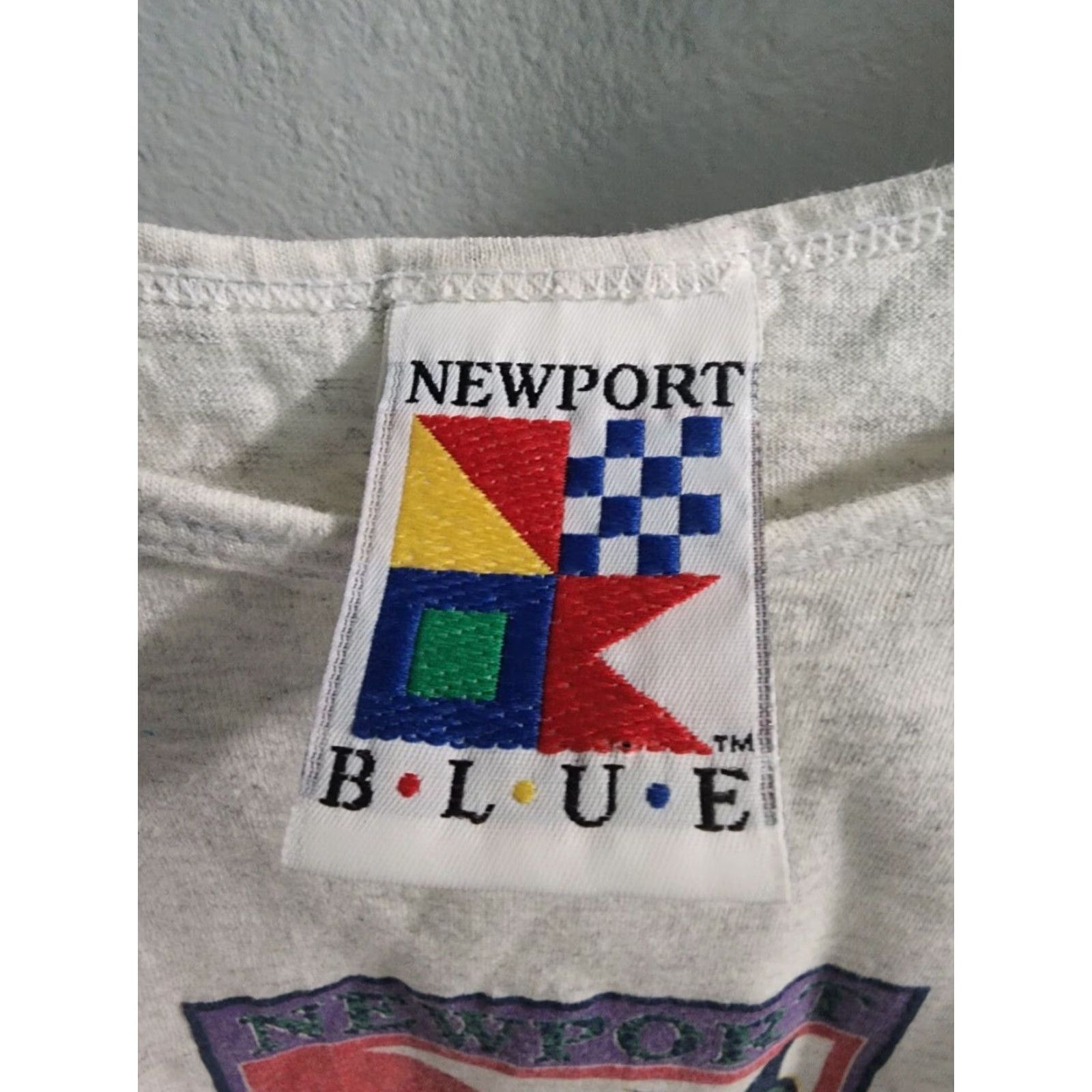 Vintage VINTAGE Mens L T Shirt 1990s Newport Gray Double-Sided Sailing Fish Tank Top Adult Large Gray 1993 90s Mens Size US L / EU 52-54 / 3 - 5 Thumbnail