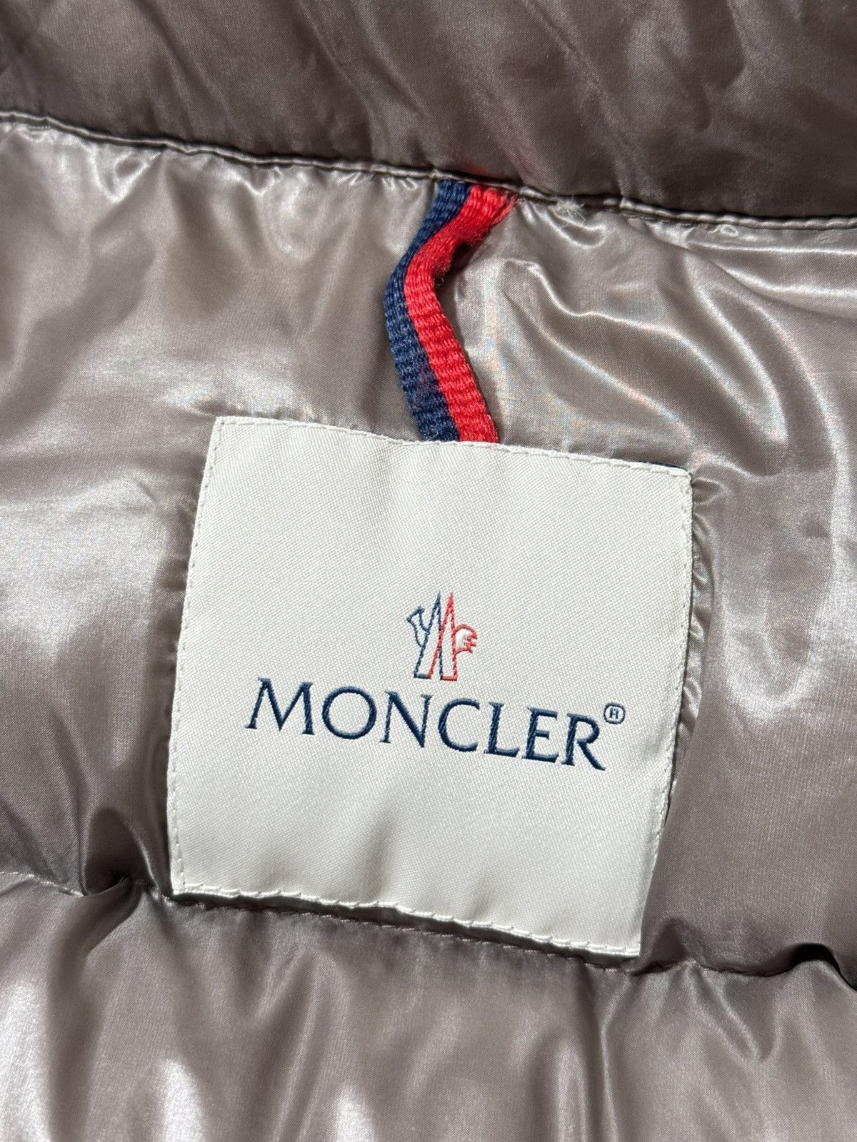 Moncler Moncler BERRE women’s light down jacket Size XS / US 0-2 / IT 36-38 - 13 Thumbnail
