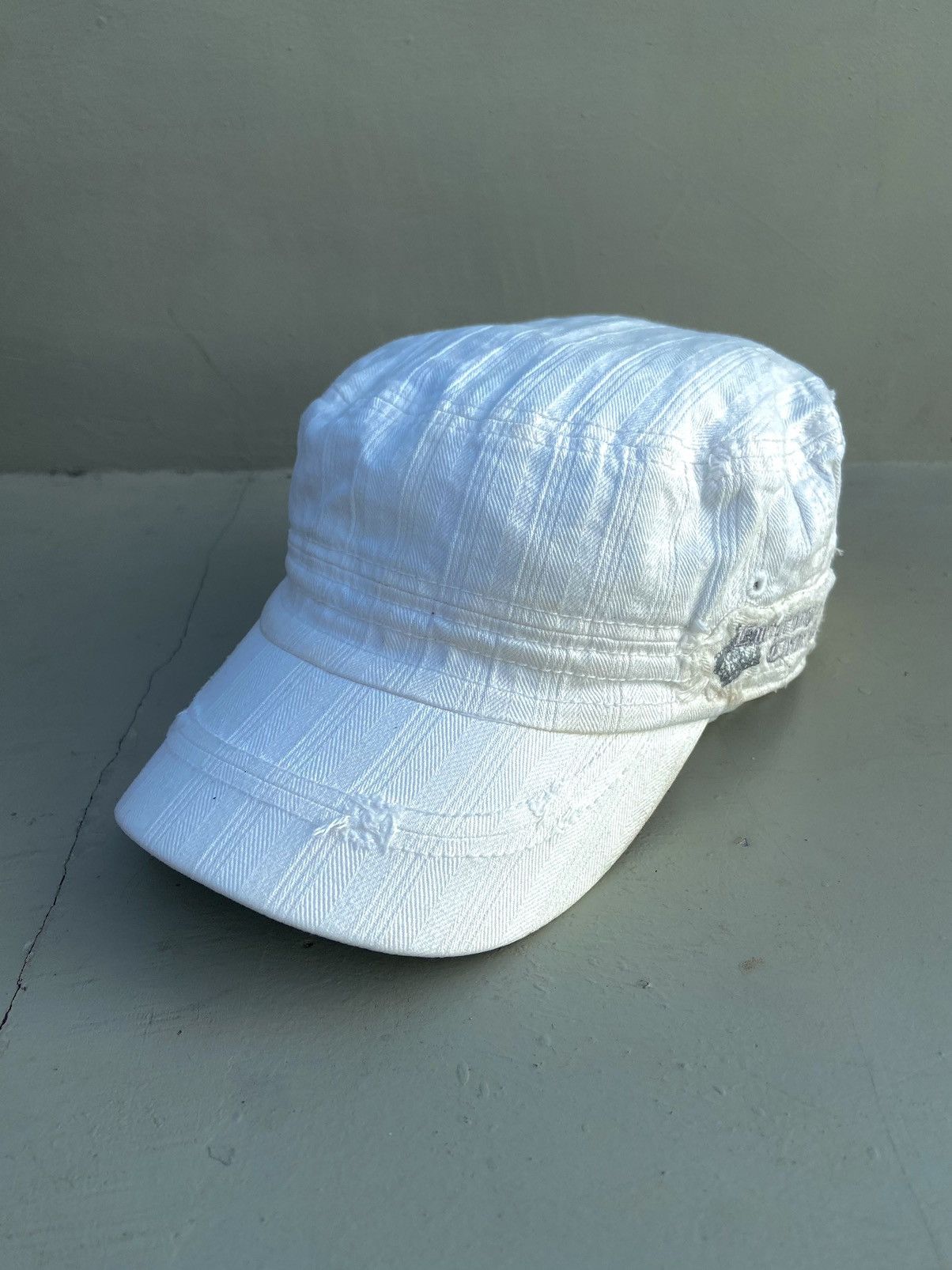 Boy London 2000s BOY london rebolution ditsetressed patrol hat Size ONE SIZE - 3 Thumbnail