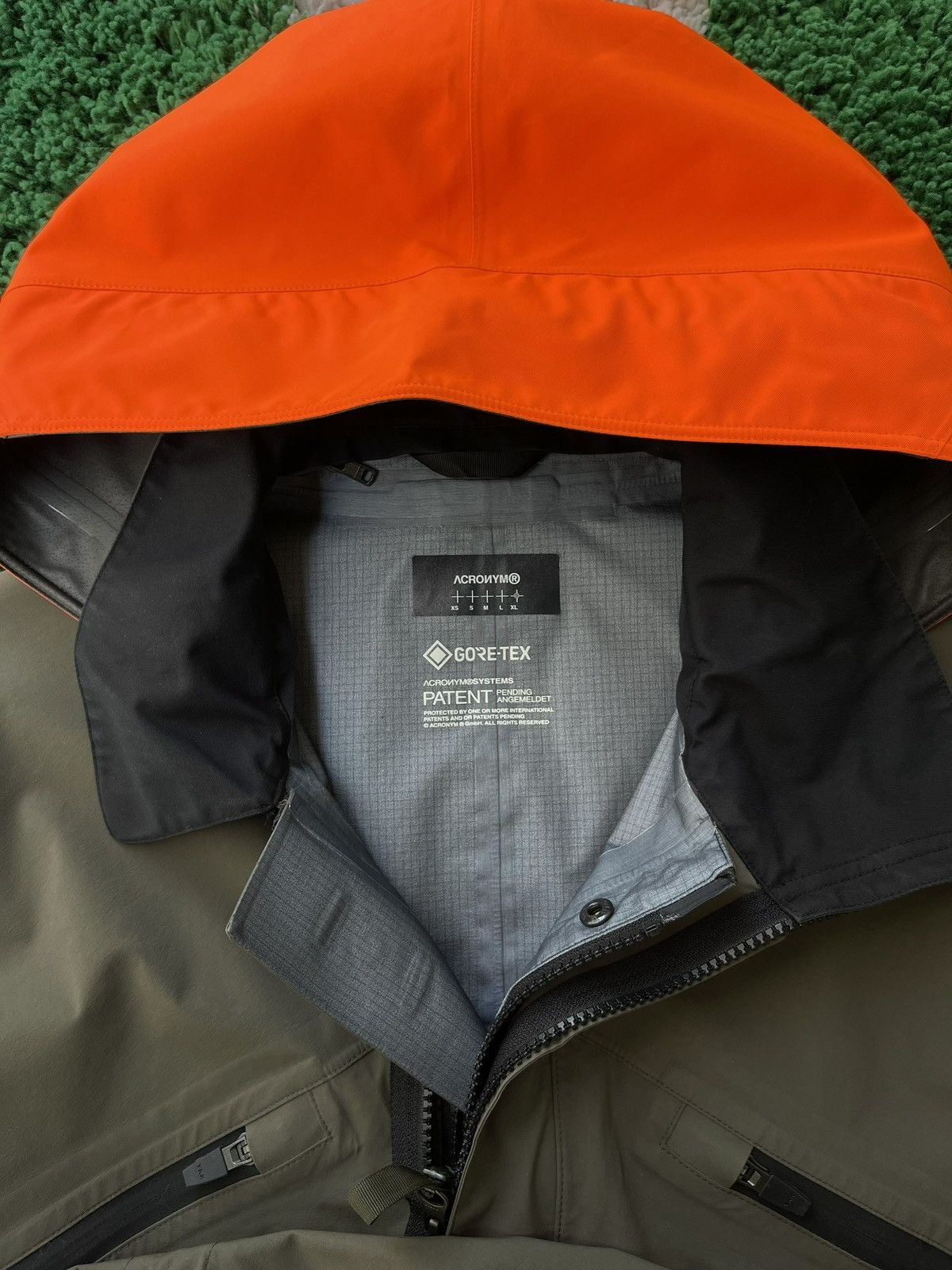 Acronym × Errolson Hugh Acronym J1B-GT Raf Green FW2021 Size US XL / EU 56 / 4 - 5 Thumbnail