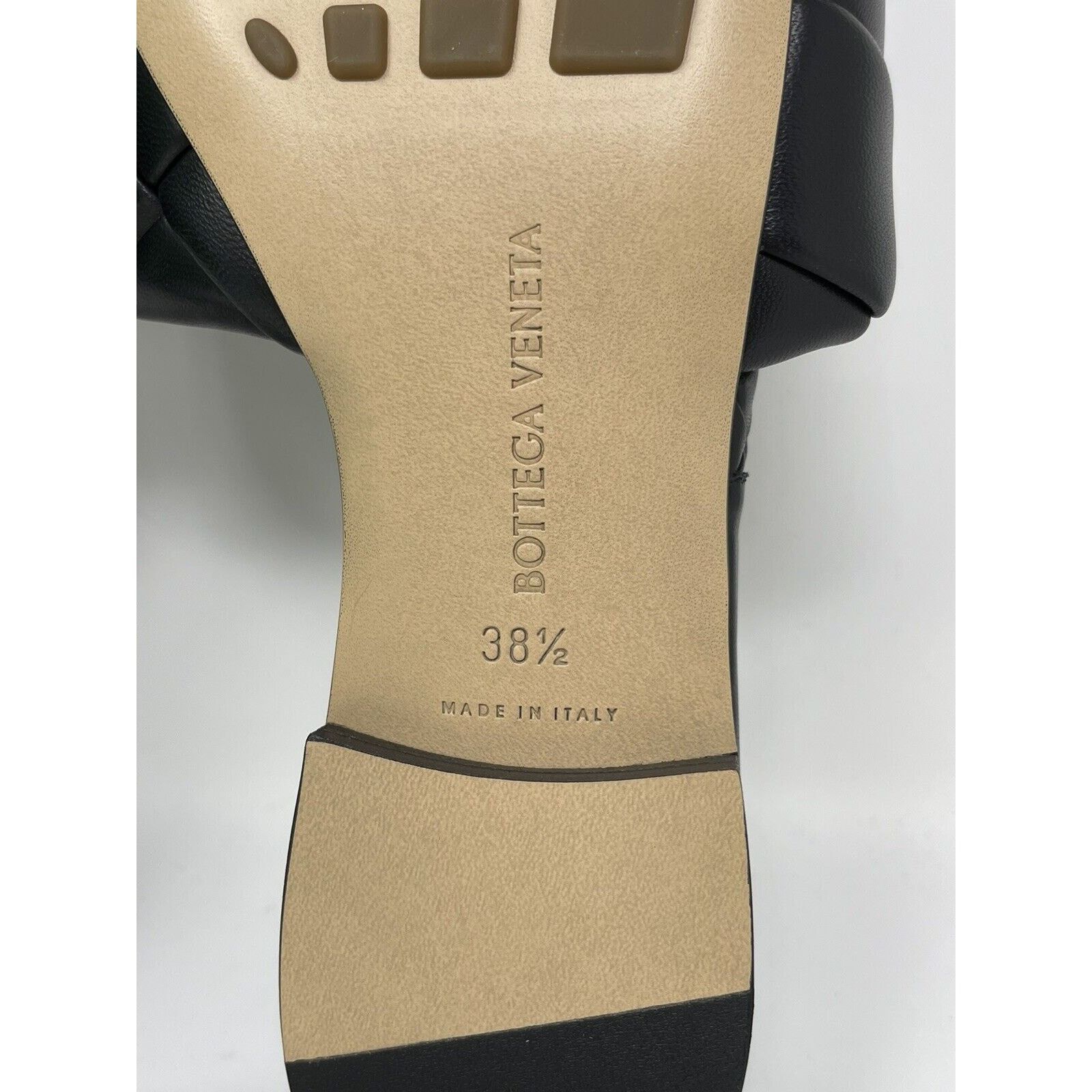 Bottega Veneta Bottega Veneta Flat Puffy Lido 38.5 Size US 8.5 / IT 38.5 - 11 Thumbnail