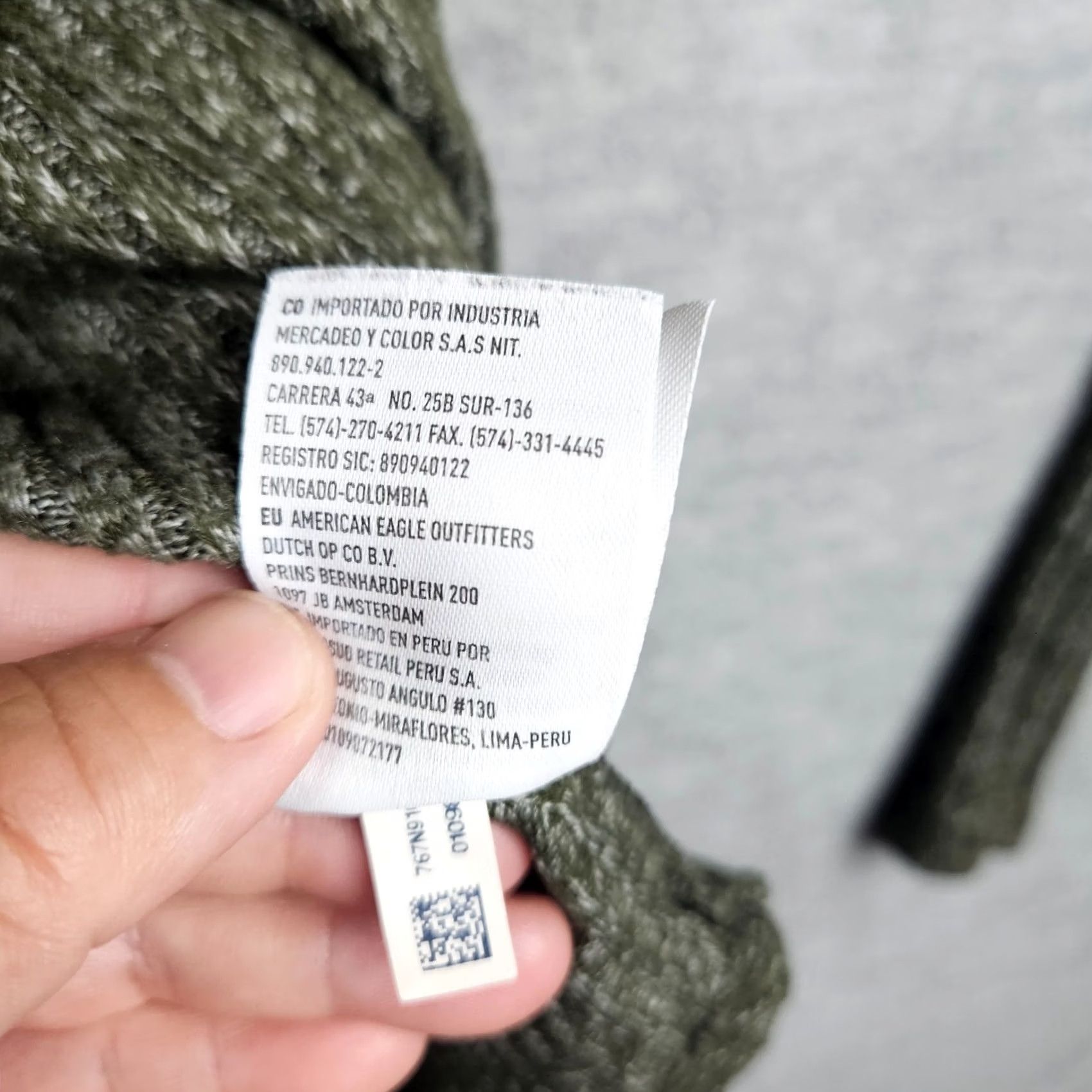 American Eagle Outfitters American Eagle Outfitters Top Shirt Womens S Green V-Neck Knit Pullover Regular All Seasons Size S / US 4 / IT 40 - 7 Thumbnail