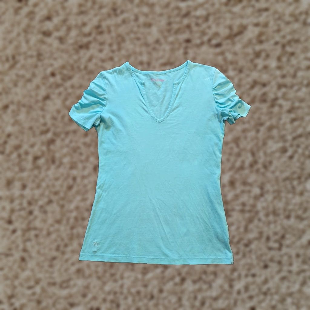 Lilly Pulitzer Lilly Pulitzer Top Womens XS Blue Pima Cotton V Neck Short Sleeve Casual Knit Lightweight Regular Basic Shirt Womens XS Blue Size XS / US 0-2 / IT 36-38 - 1 Thumbnail