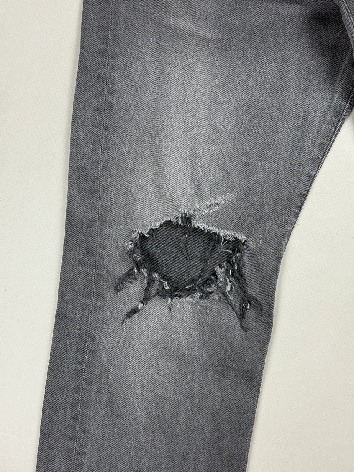 John Elliott John Elliott Men’s Distressed Denim Skinny Jeans Size 31 Size US 31 - 11 Thumbnail