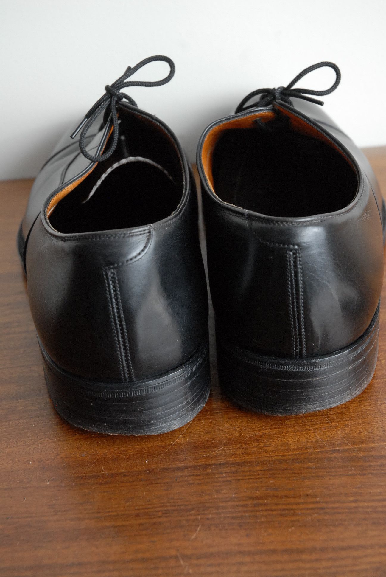 Sanders Cap toe Oxford dress shoe, England, Goodyear Welted Size US 12 / EU 45 - 6 Thumbnail