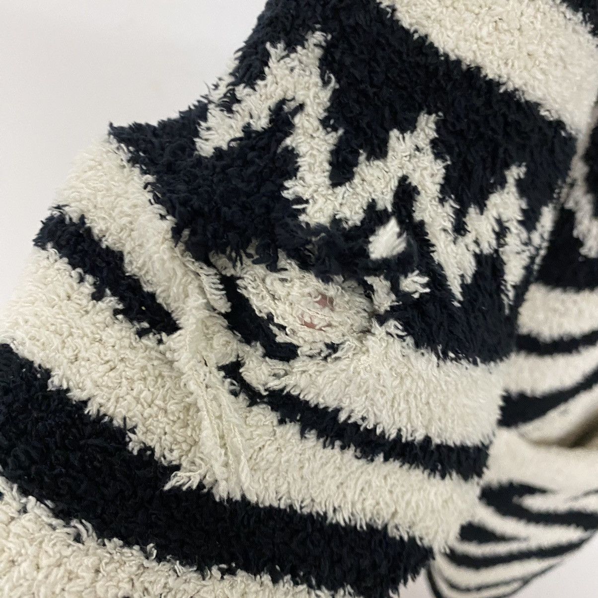 If Six Was Nine × Japanese Brand × Le Grande Bleu (L.G.B.) Strange Heaven Knitted Sweater Button Down Tribal Abstract Size US M / EU 48-50 / 2 - 8 Thumbnail