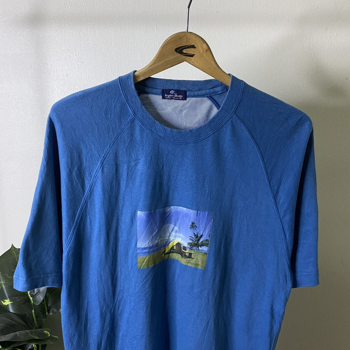 Vintage Vintage 2000s Leyton House Surf Style Tee Size US M / EU 48-50 / 2 - 2 Thumbnail