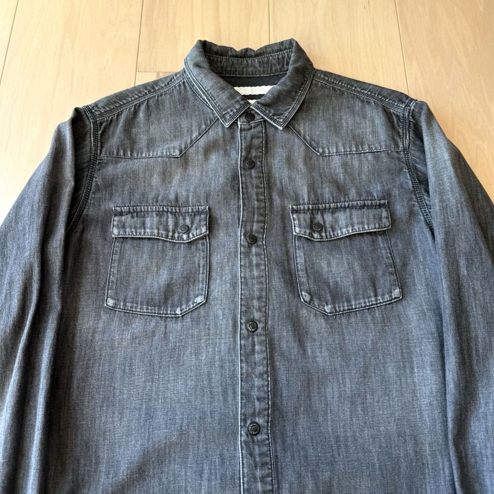 White Mountaineering VINTAGE White Mountaineering Snap Shirt Denim Black Size 2 Men Button-Up Collared Long Sleeve Casual Workwear Utility Size US XS / EU 42 / 0 - 3 Thumbnail
