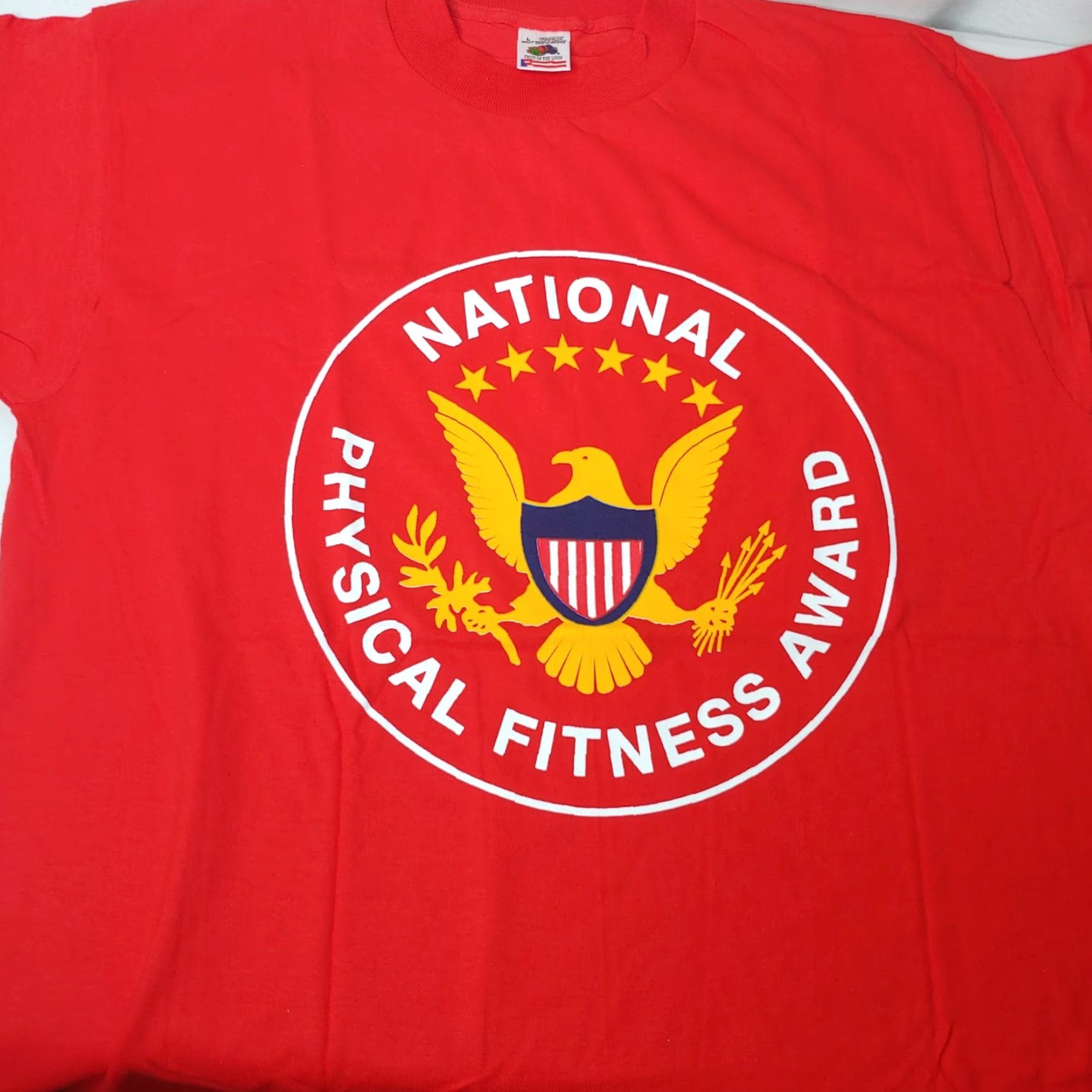 Fruit Of The Loom VINTAGE National Physical Fitness Award Shirt Large Red USA Single Stitch T-Shirt Mens Size US L / EU 52-54 / 3 - 7 Thumbnail
