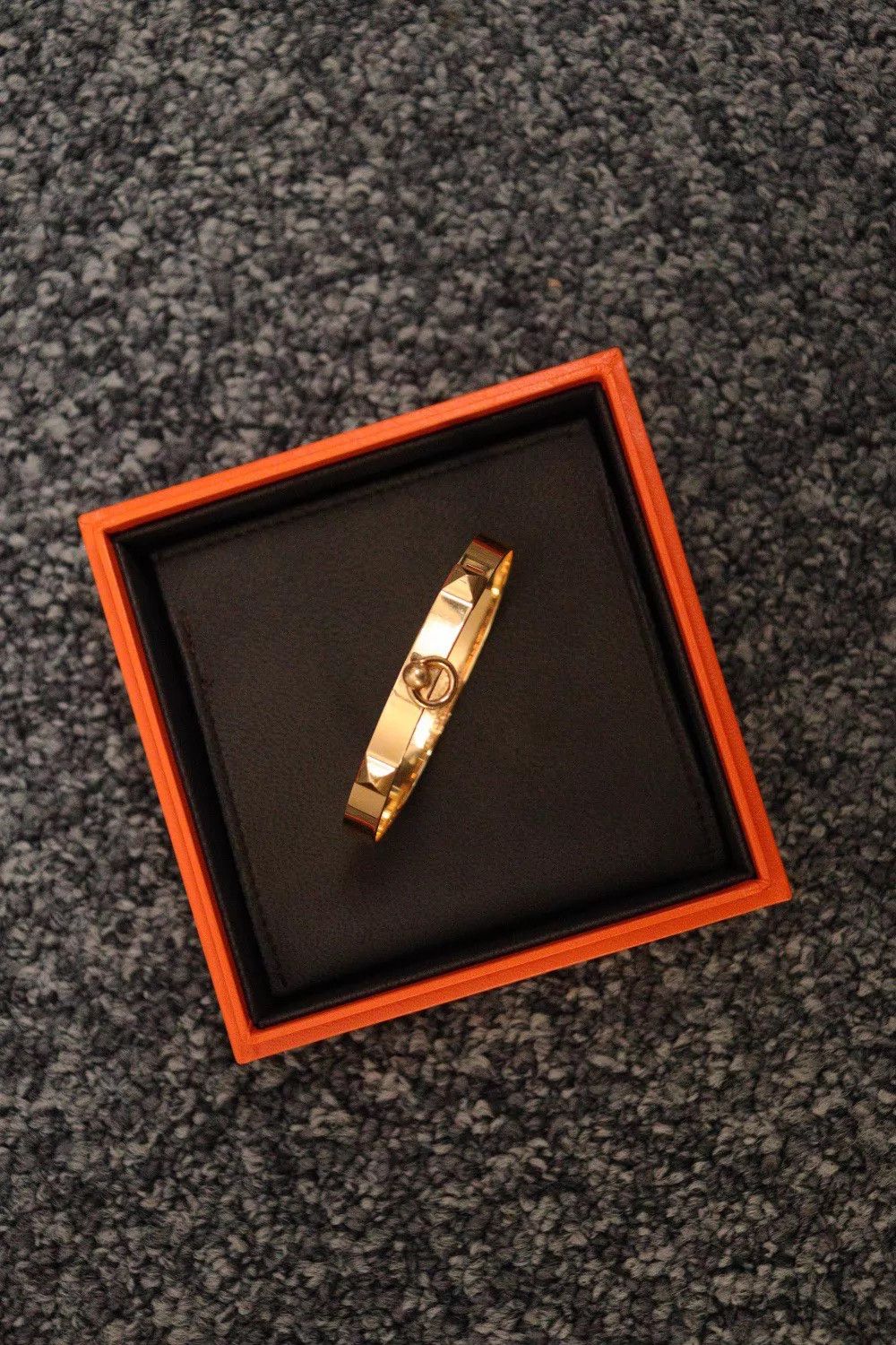 Hermes Hermès 18K Gold 5.2x4.5 S Bracelet with Box Size ONE SIZE - 2 Thumbnail