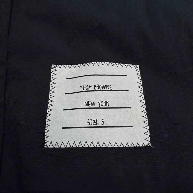 Thom Browne Thom Browne size3 Cradle buttoned collar long sleeve shirt Size US L / EU 52-54 / 3 - 3 Thumbnail