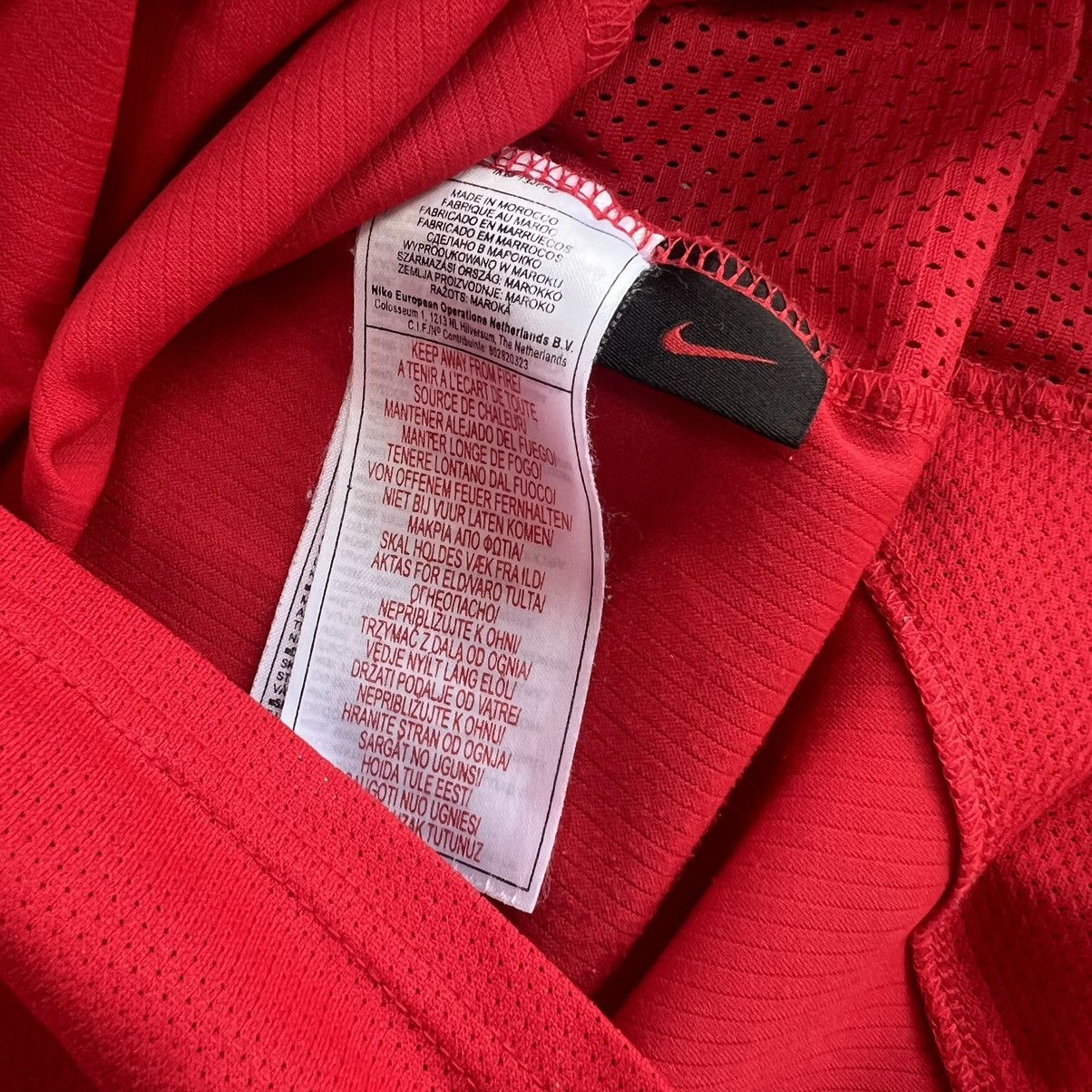 Nike Manchester United 2003-2005 Home Soccer Jersey Football kit Size US L / EU 52-54 / 3 - 7 Thumbnail