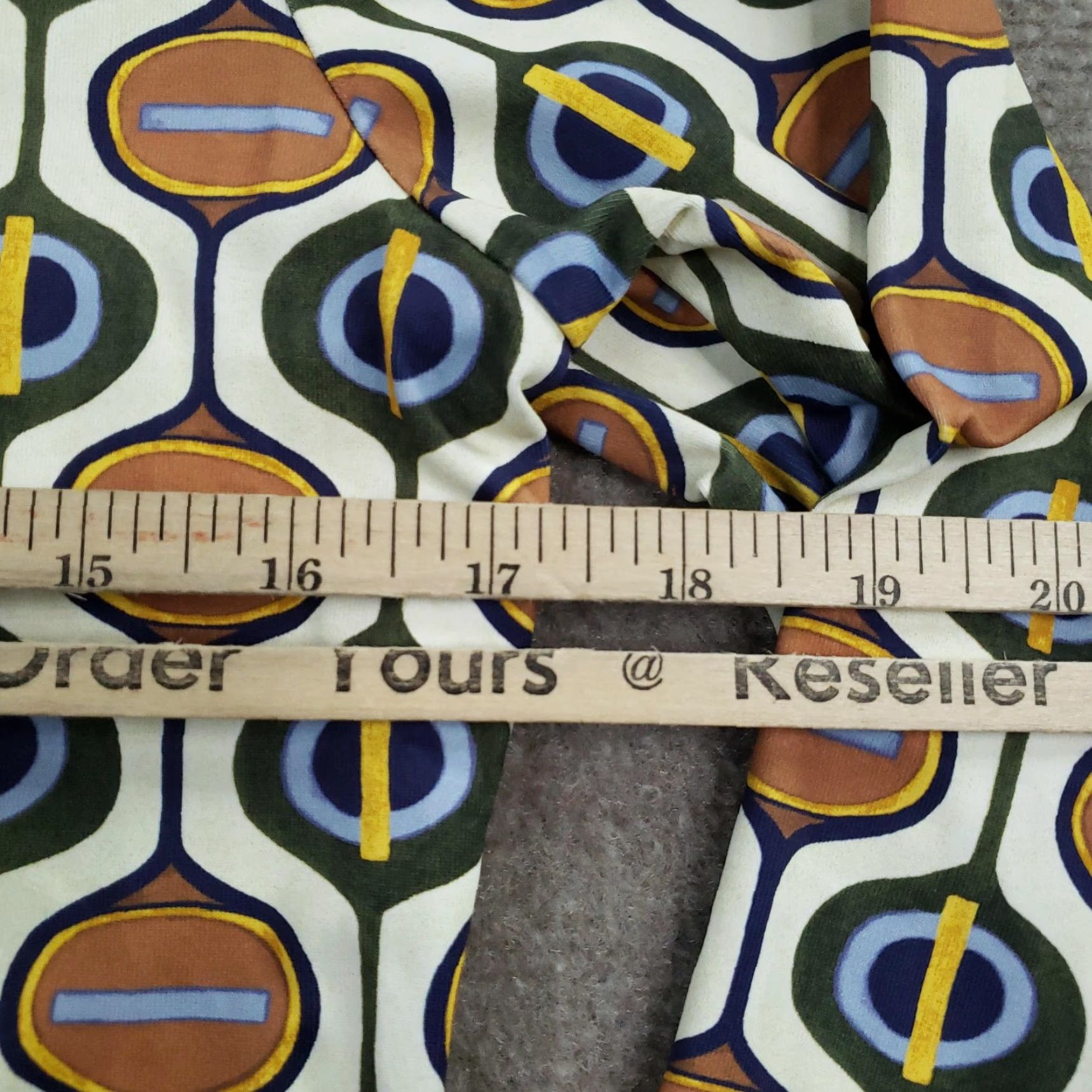 J.McLaughlin J McLaughlin Shirt Women Small Multicolor Geometric Print 3/4 Sleeve Top Stretch Size S / US 4 / IT 40 - 3 Thumbnail