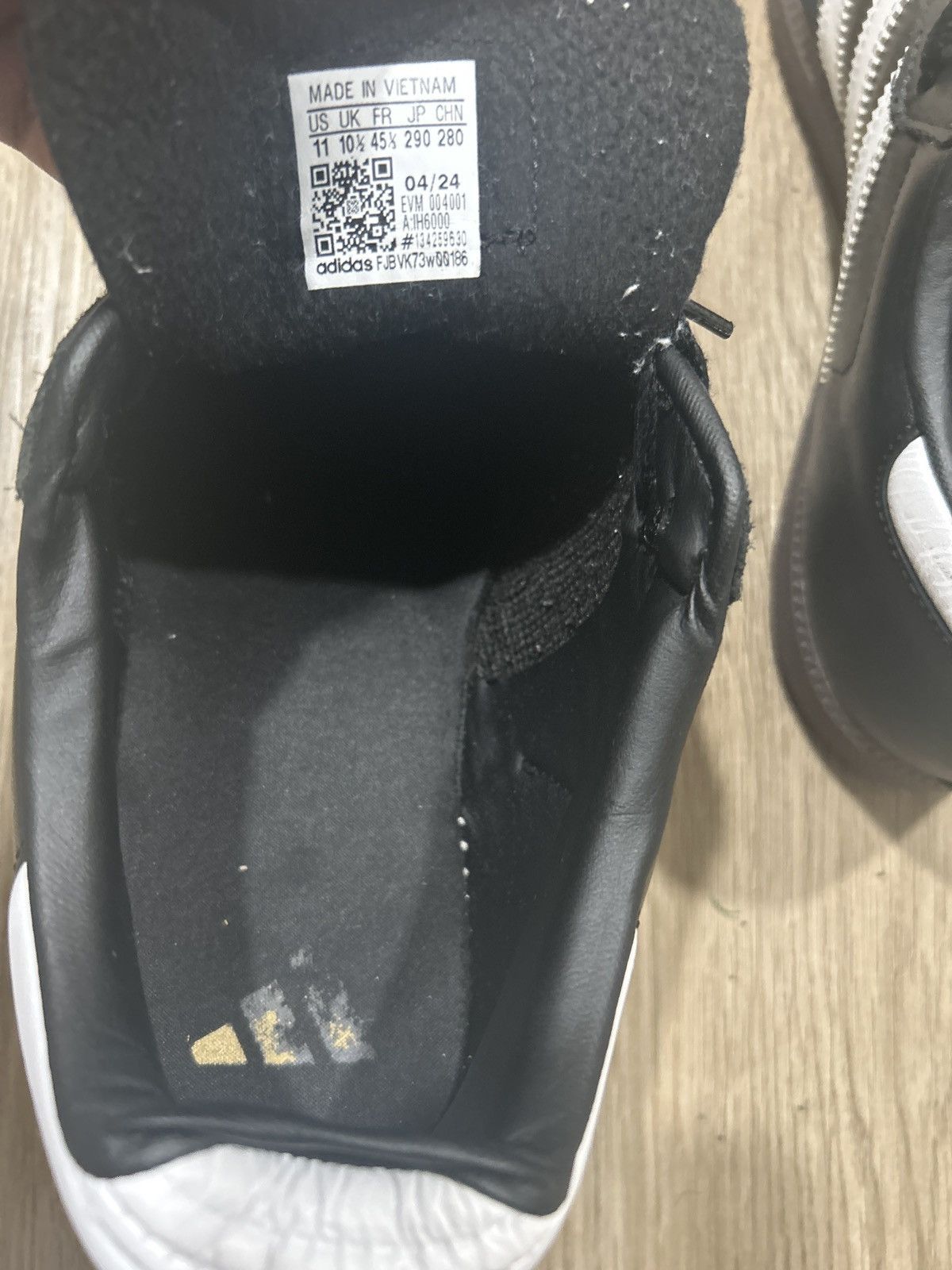 Adidas Sambas Size US 11 / EU 44 - 6 Thumbnail