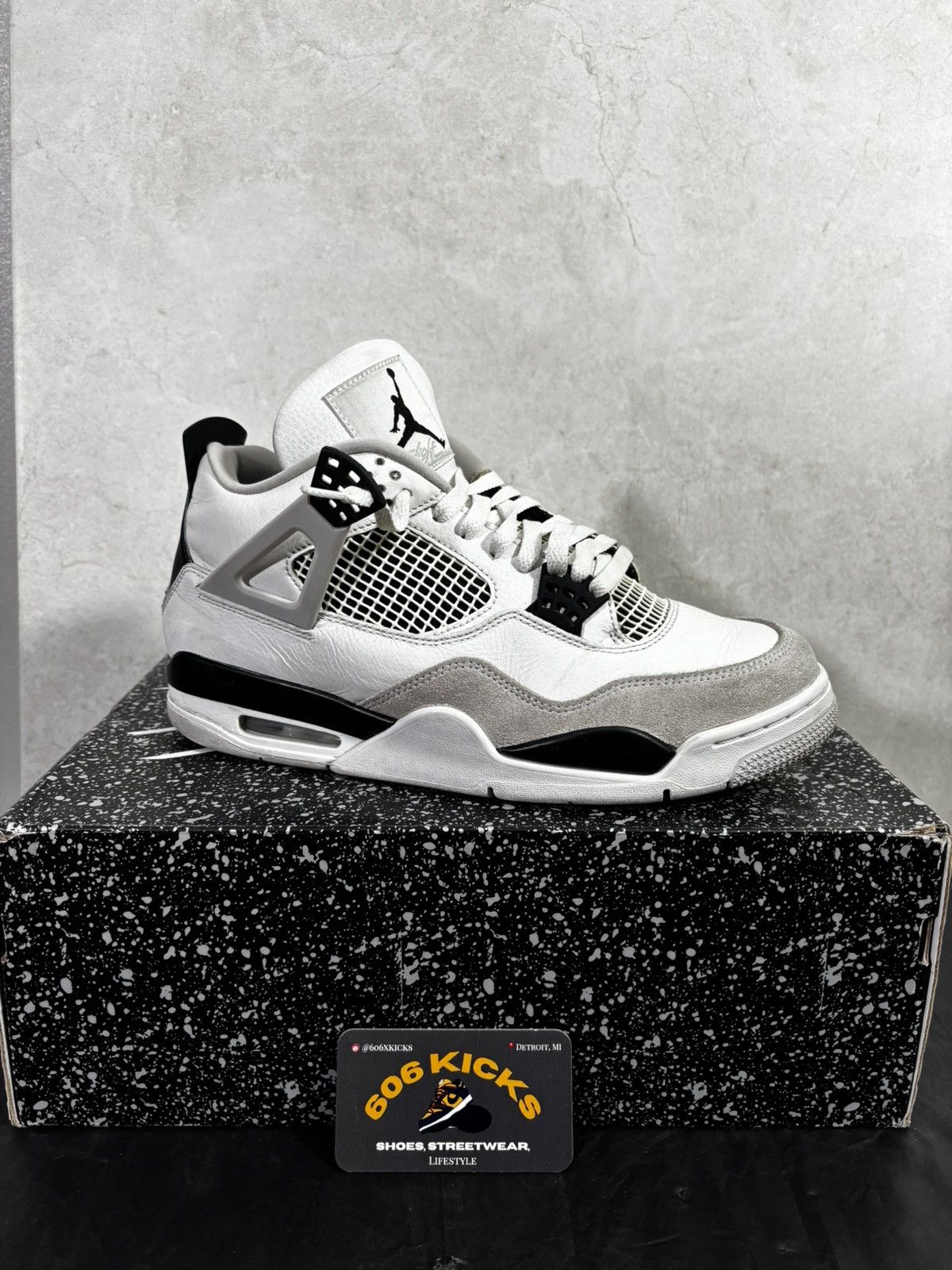 Jordan Brand Jordan 4 ‘Military Black’ | Size: 10M, Preowned Size US 10 / EU 43 - 1 Thumbnail