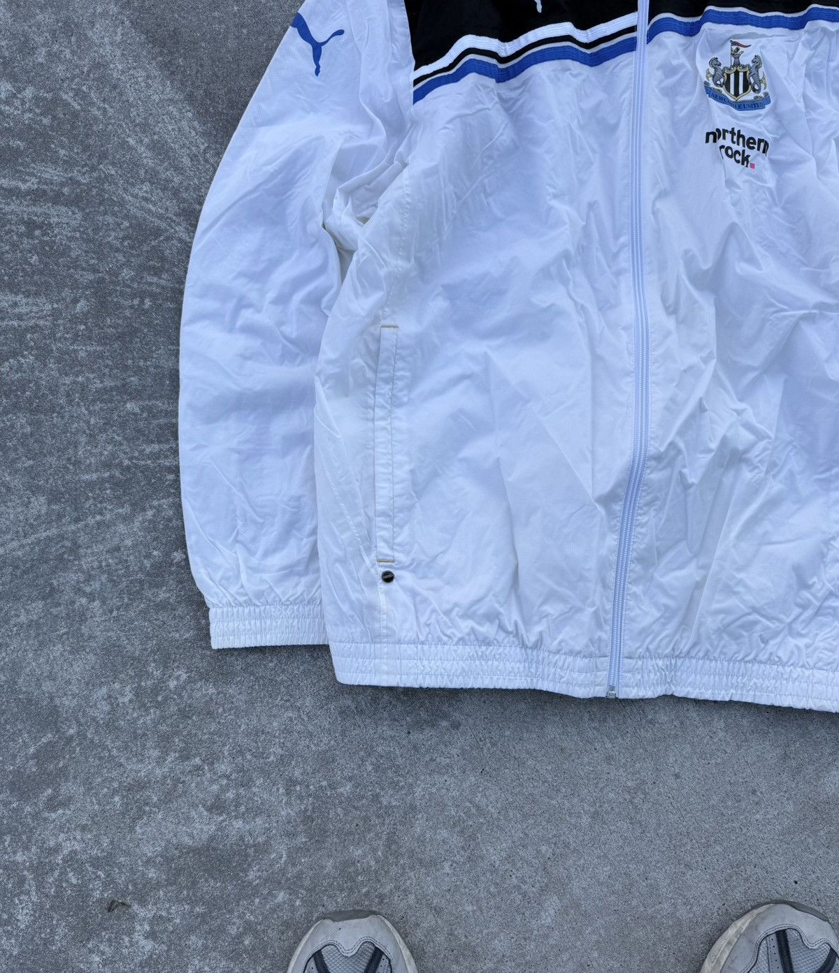 Other Vintage Puma Newcastle United soccer streetwear jacket Size US L / EU 52-54 / 3 - 5 Thumbnail