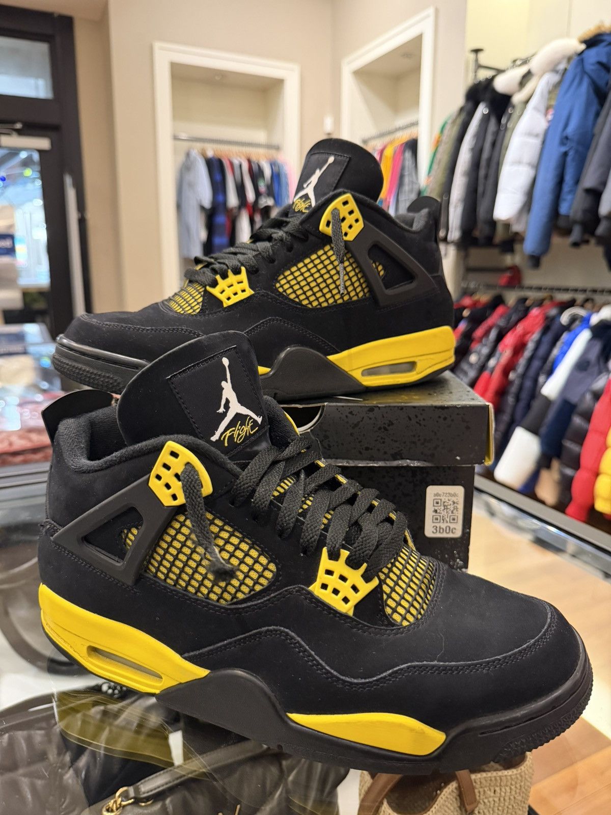 Jordan Brand Jordan 4 Retro ‘Thunder (2023)’ Size US 11 / EU 44 - 1 Thumbnail