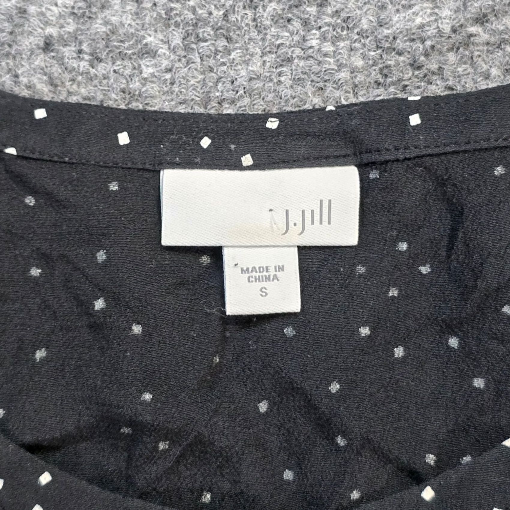 J. Jill J Jill Top Shirt Womens Small Black Button-Up Long Sleeve Flowy Casual Career Shirt Mens Womens Girls Boys Size S / US 4 / IT 40 - 3 Thumbnail