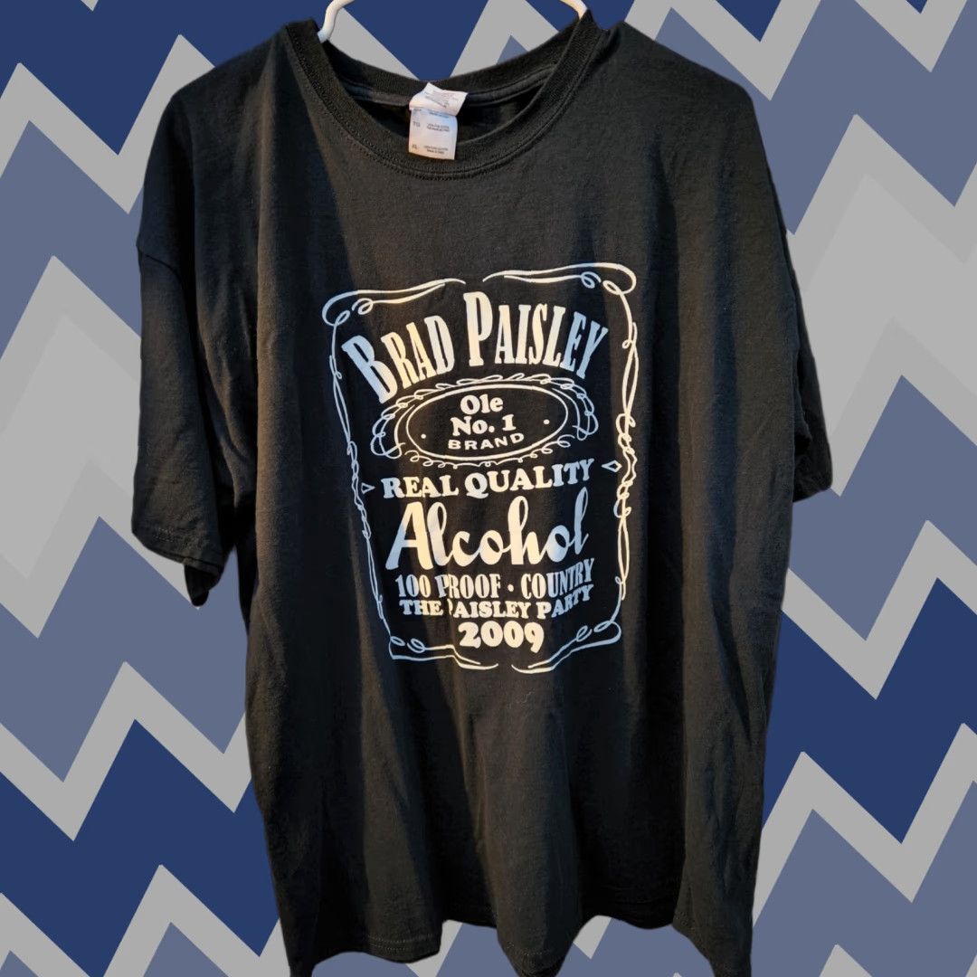 Gildan Brad Paisley Concert Tour 2009 T Shirt Black XL Graphic Tee Alcohol Paisley Unisex Adults Cotton Short Sleeve Crew Neck Gildan Size US XL / EU 56 / 4 - 1 Thumbnail