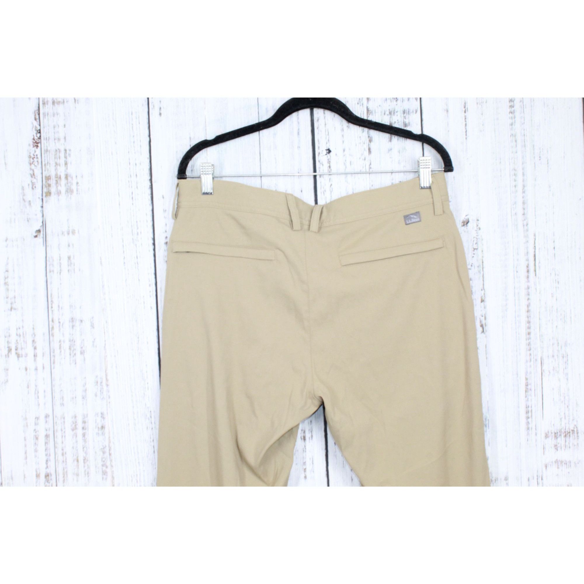 L.L. Bean LL Bean Venture Stretch Commuter Chinos Tapered Leg Size US 32 / EU 48 - 7 Thumbnail