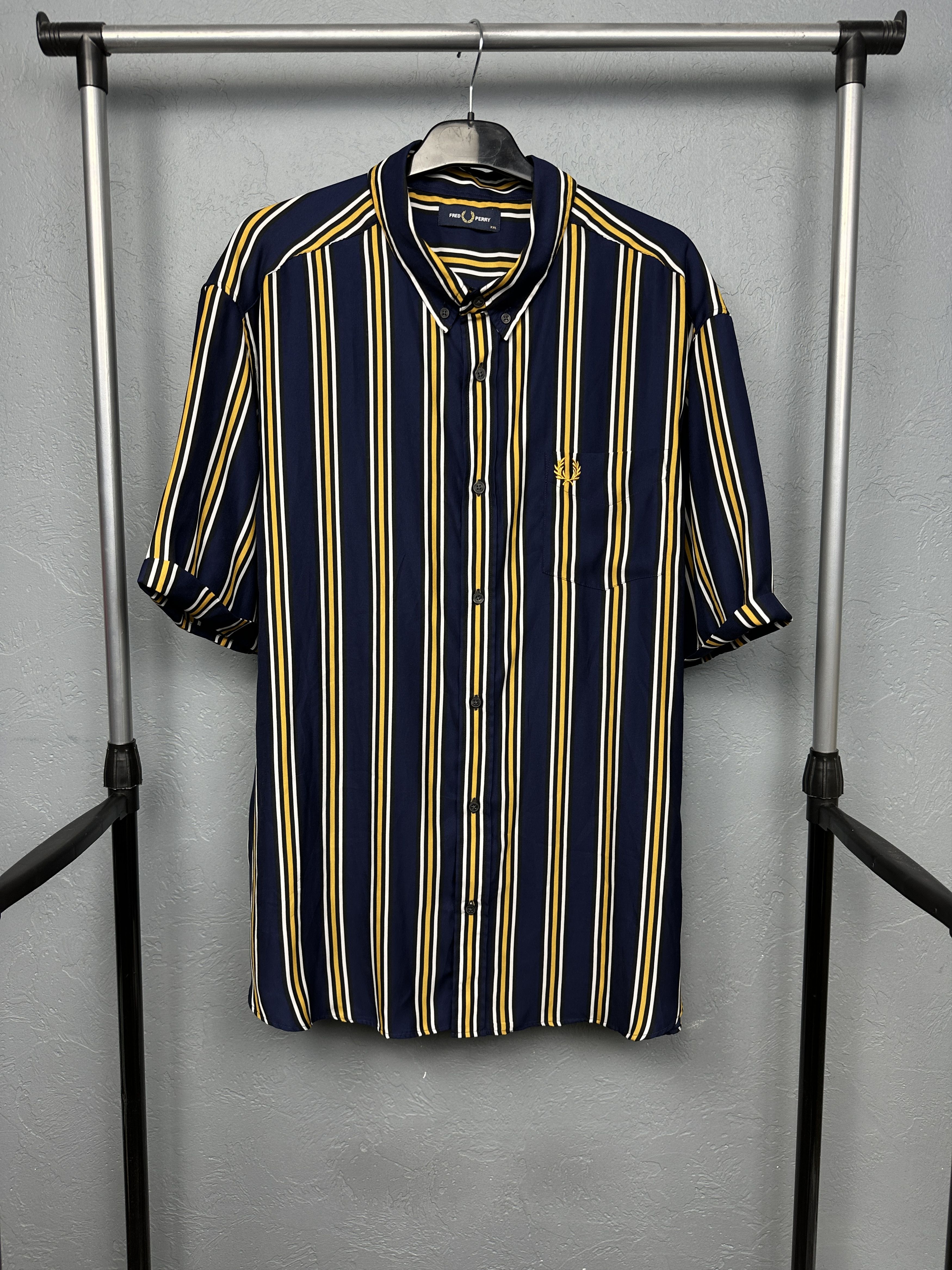 Fred Perry Fred Perry Mens Short Sleeve Striped Shirt Size US XL / EU 56 / 4 - 1 Thumbnail
