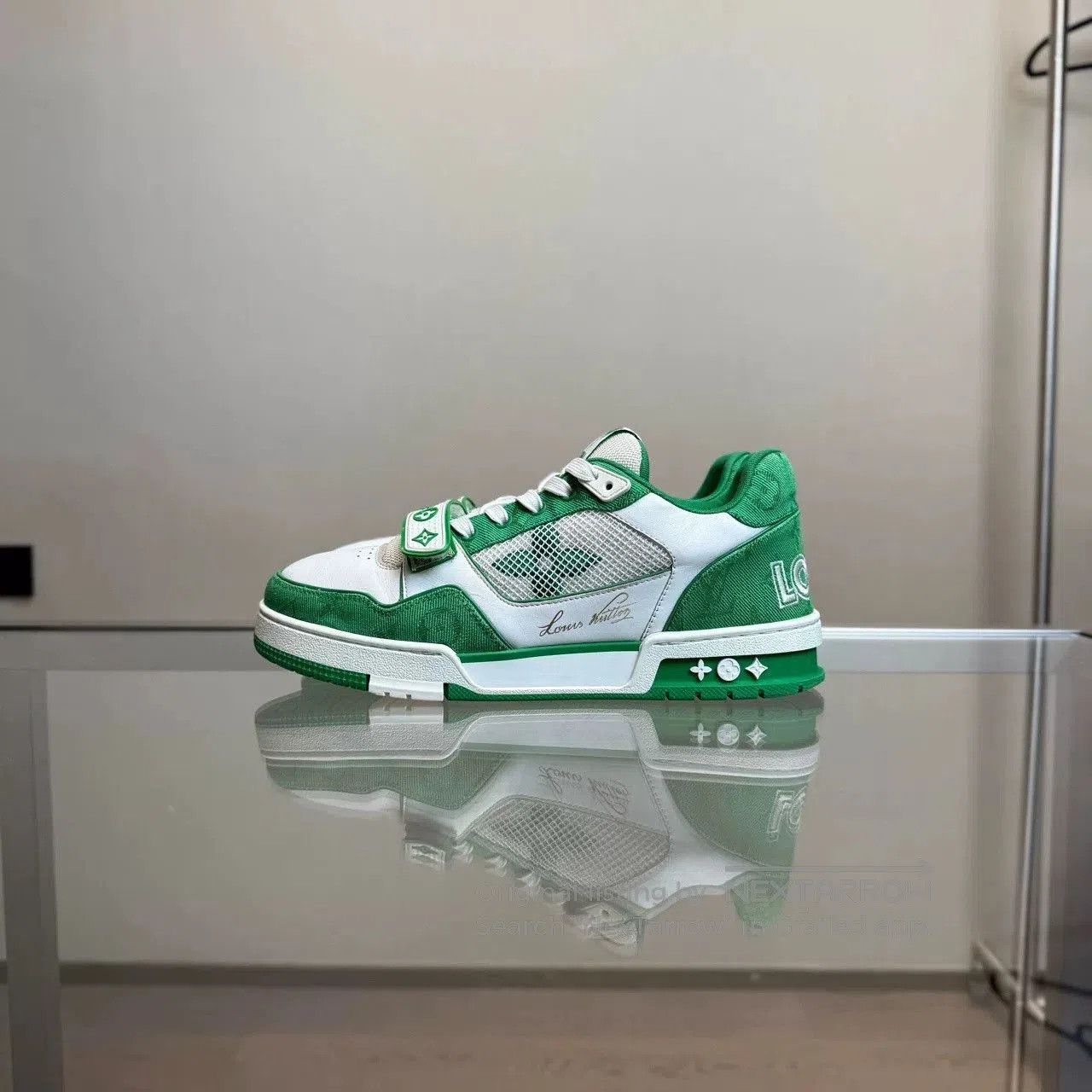 Louis Vuitton LV Trainer White Green Velcro. Size US 9.5 / EU 42-43 - 3 Thumbnail