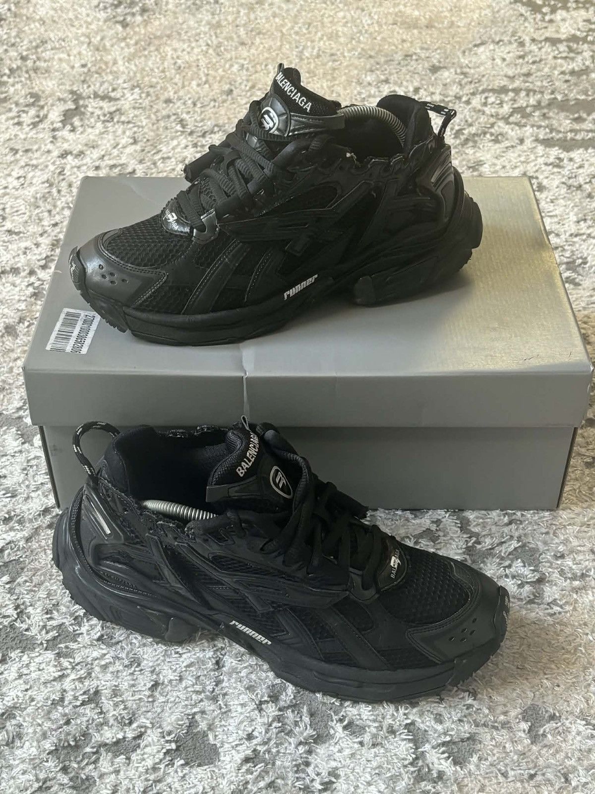 Balenciaga Balenciaga Runner Black 43 US 10 Size US 10 / EU 43 - 1 Thumbnail