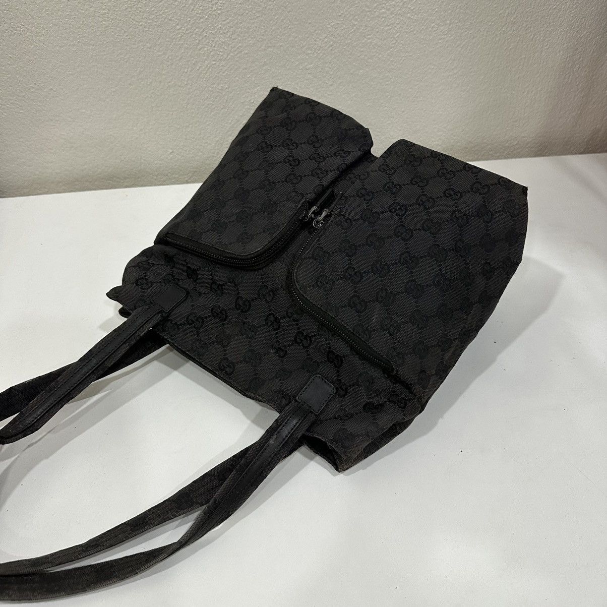 Gucci ‼️YES‼️ GUCCI SLOUCHY DOUBLE POCKET GG MONOGRAM TOTE BAG Size ONE SIZE - 4 Thumbnail
