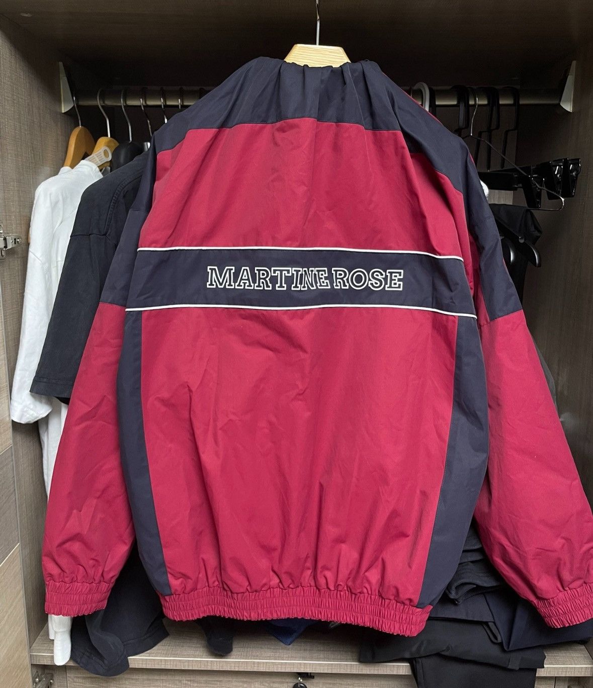 Martine Rose Martine Rose Pleated red jacket Size US M / EU 48-50 / 2 - 2 Thumbnail