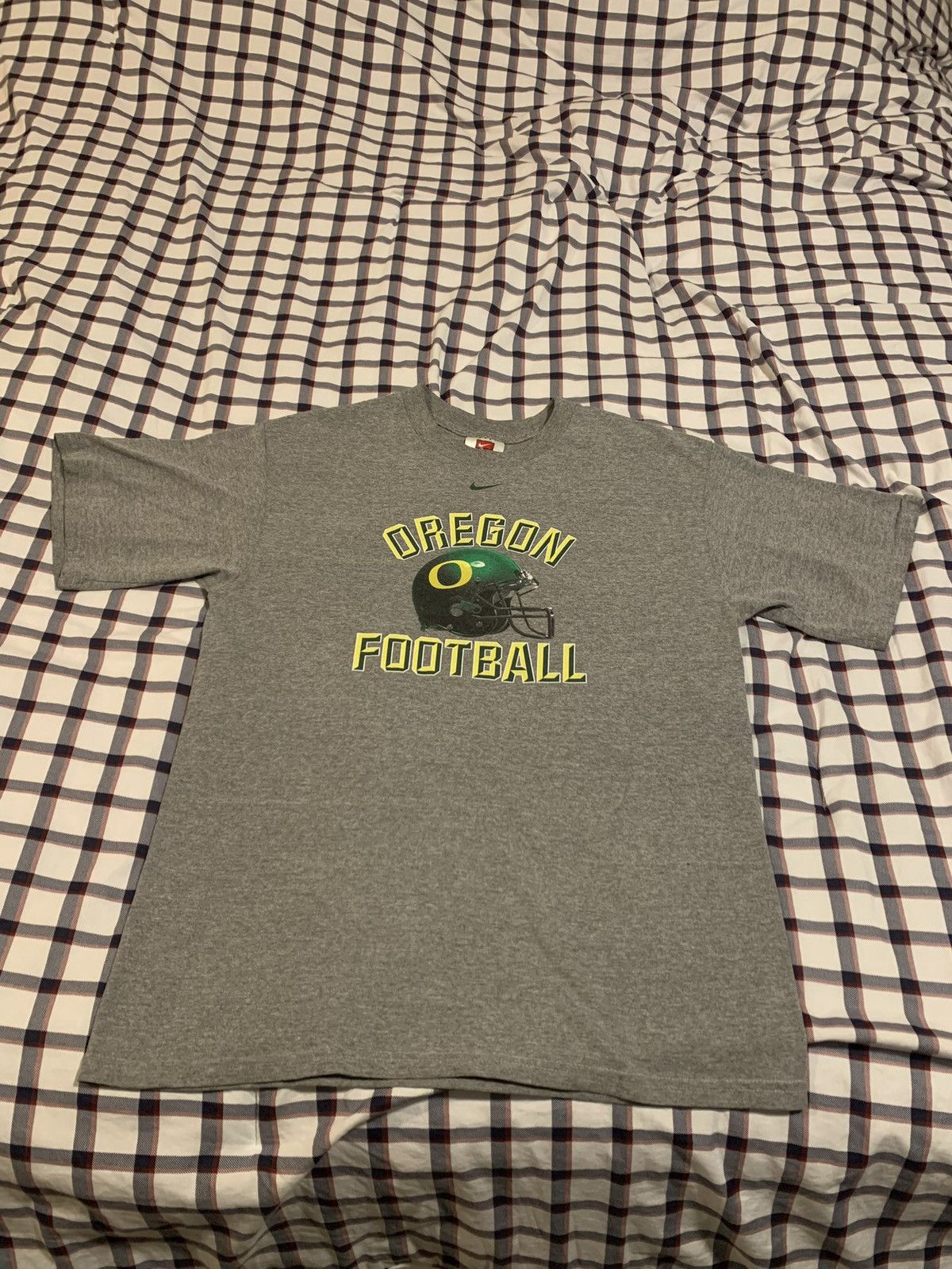 Nike Nike Y2K Oregon Ducks Center Swoosh Tee Size US M / EU 48-50 / 2 - 1 Thumbnail