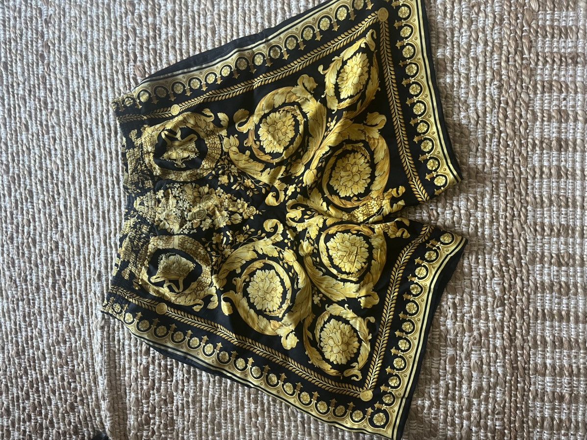 Versace Versace Barocco Silk Shorts Size US 30 / EU 46 - 2 Thumbnail
