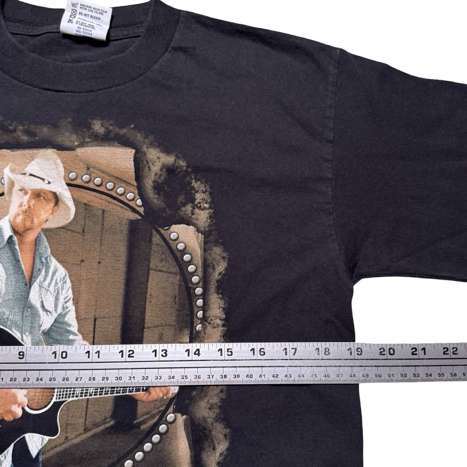 Vintage Trace Adkins T Shirt Adult M Cowboys Back In Town 2010 Size US M / EU 48-50 / 2 - 4 Thumbnail