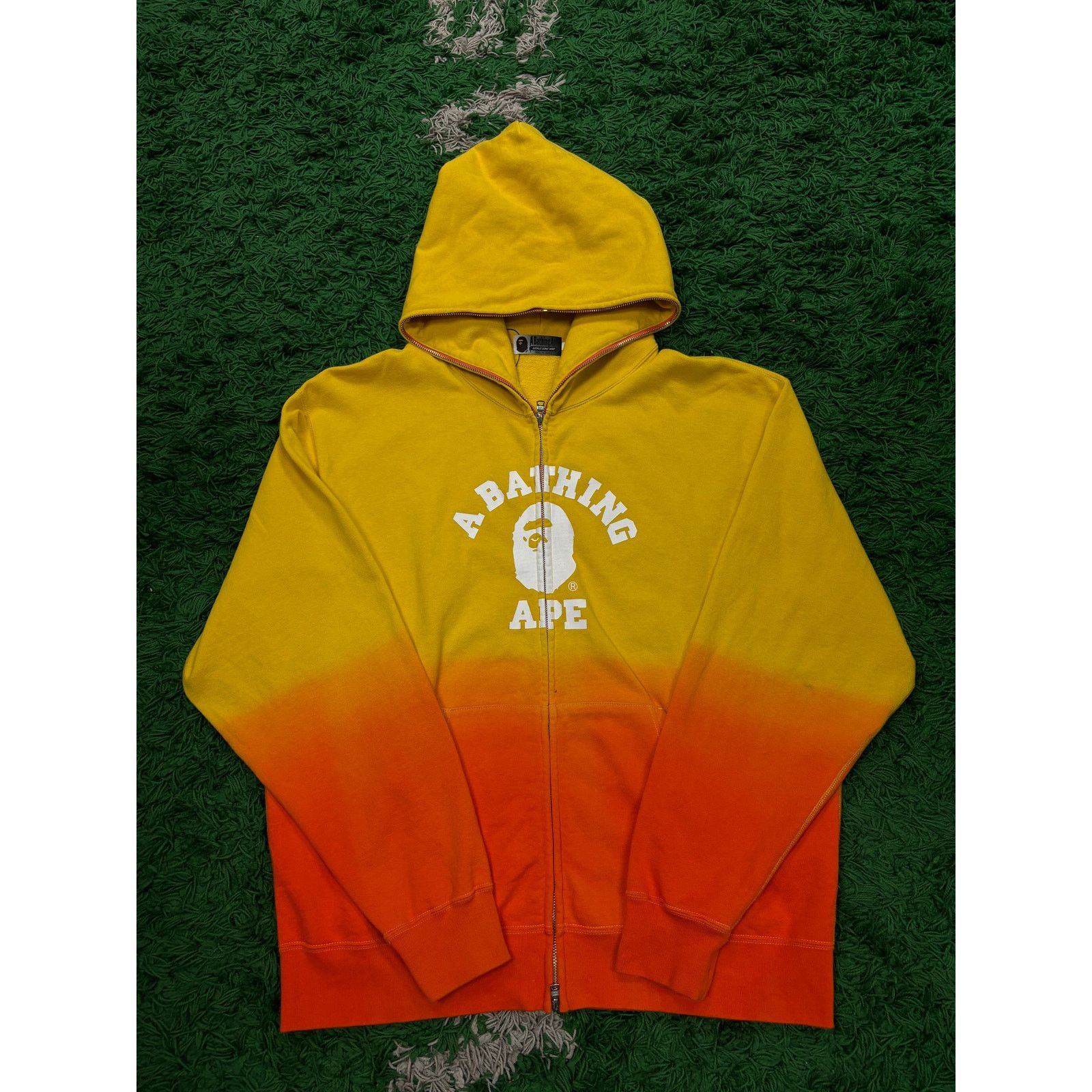 Bape Bape Ombre Zip Up Used XL Size US XL / EU 56 / 4 - 1 Thumbnail