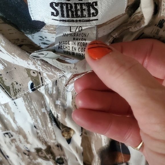 City Streets City Streets 100% Rayon Pool Balls Short Sleeve Casual Butto Size US L / EU 52-54 / 3 - 5 Thumbnail