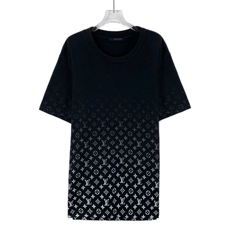 Louis Vuitton Louis Vuitton 22 black logo gradient printed cotton crew n Size US XXL / EU 58 / 5 - 1 Thumbnail
