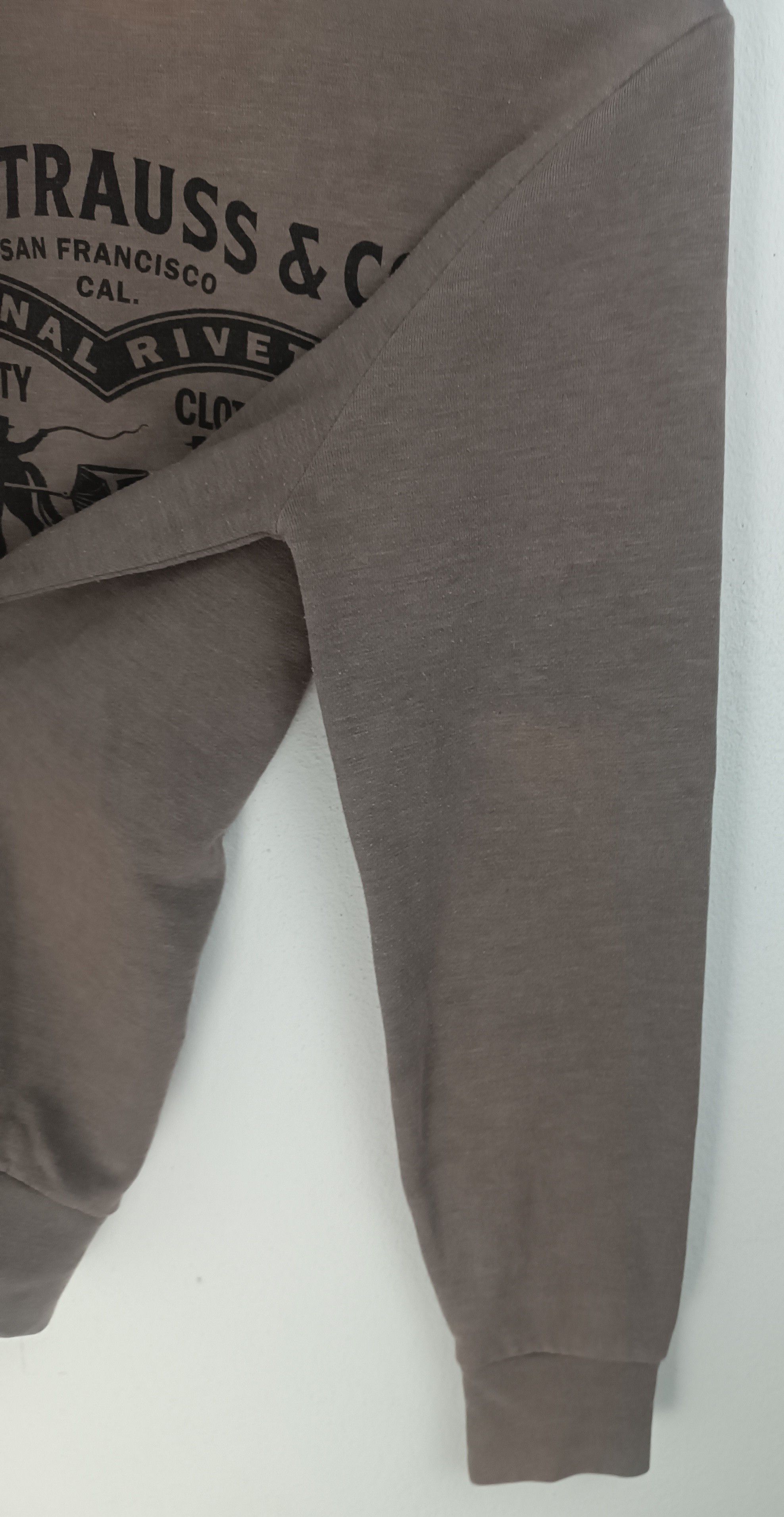 Levi's THRASHED FADED VINTAGE LEVI'S SWEATSHIRT VERY RARE PIECE Size US S / EU 44-46 / 1 - 13 Thumbnail