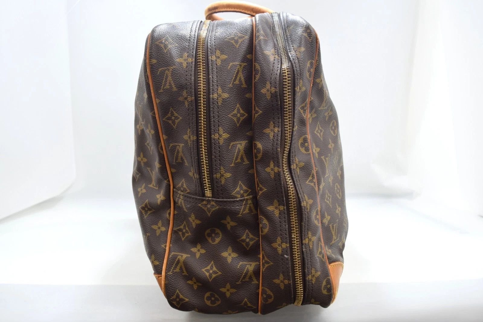 Louis Vuitton Louis Vuitton Sac 54 Heures Monogram Duffel Bag M41383 Size ONE SIZE - 3 Thumbnail